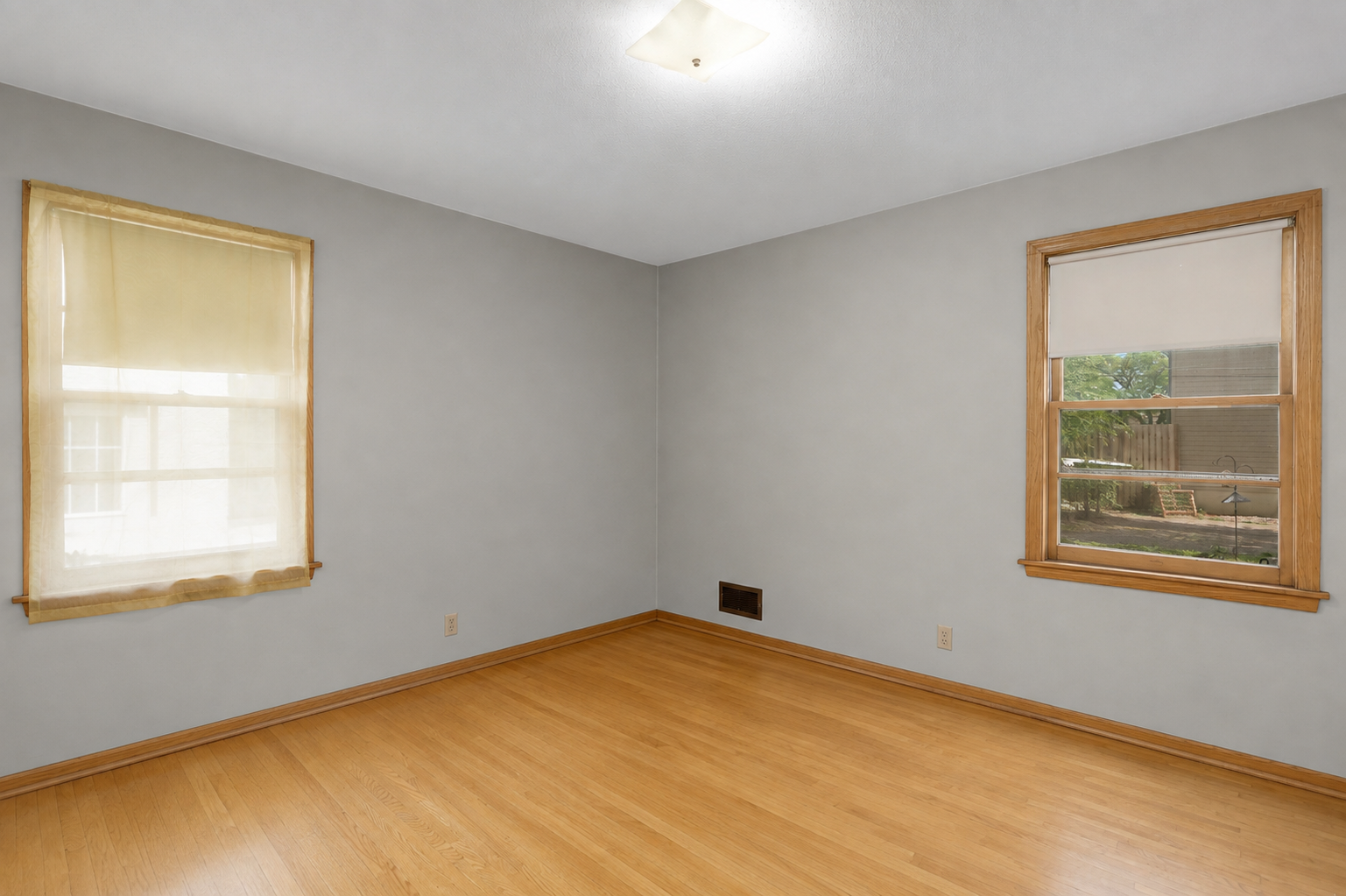 View of Residential Income at 435 Madison Street, Minneapolis MN 55413, Minneapolis (10 of 30) - Mike Wilen | Minnesota Team Real Estate