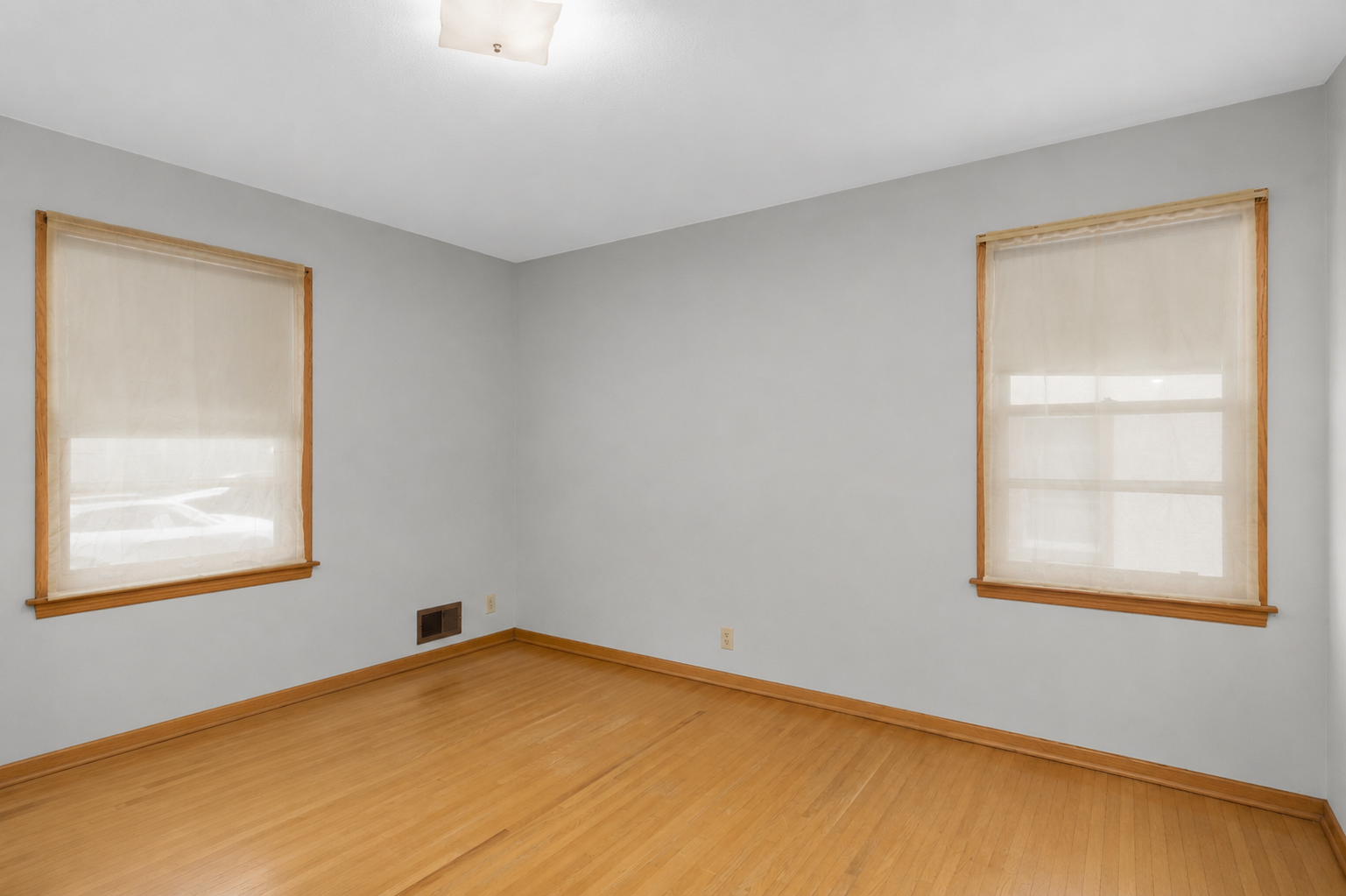 View of Residential Income at 435 Madison Street, Minneapolis MN 55413, Minneapolis (7 of 30) - Mike Wilen | Minnesota Team Real Estate