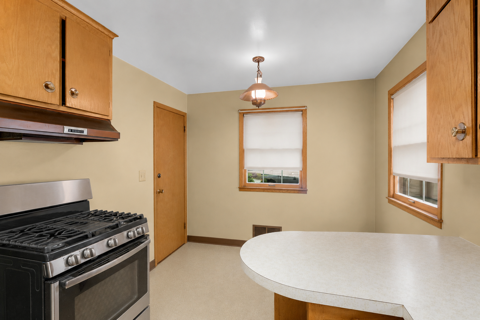 View of Residential Income at 435 Madison Street, Minneapolis MN 55413, Minneapolis (4 of 30) - Mike Wilen | Minnesota Team Real Estate
