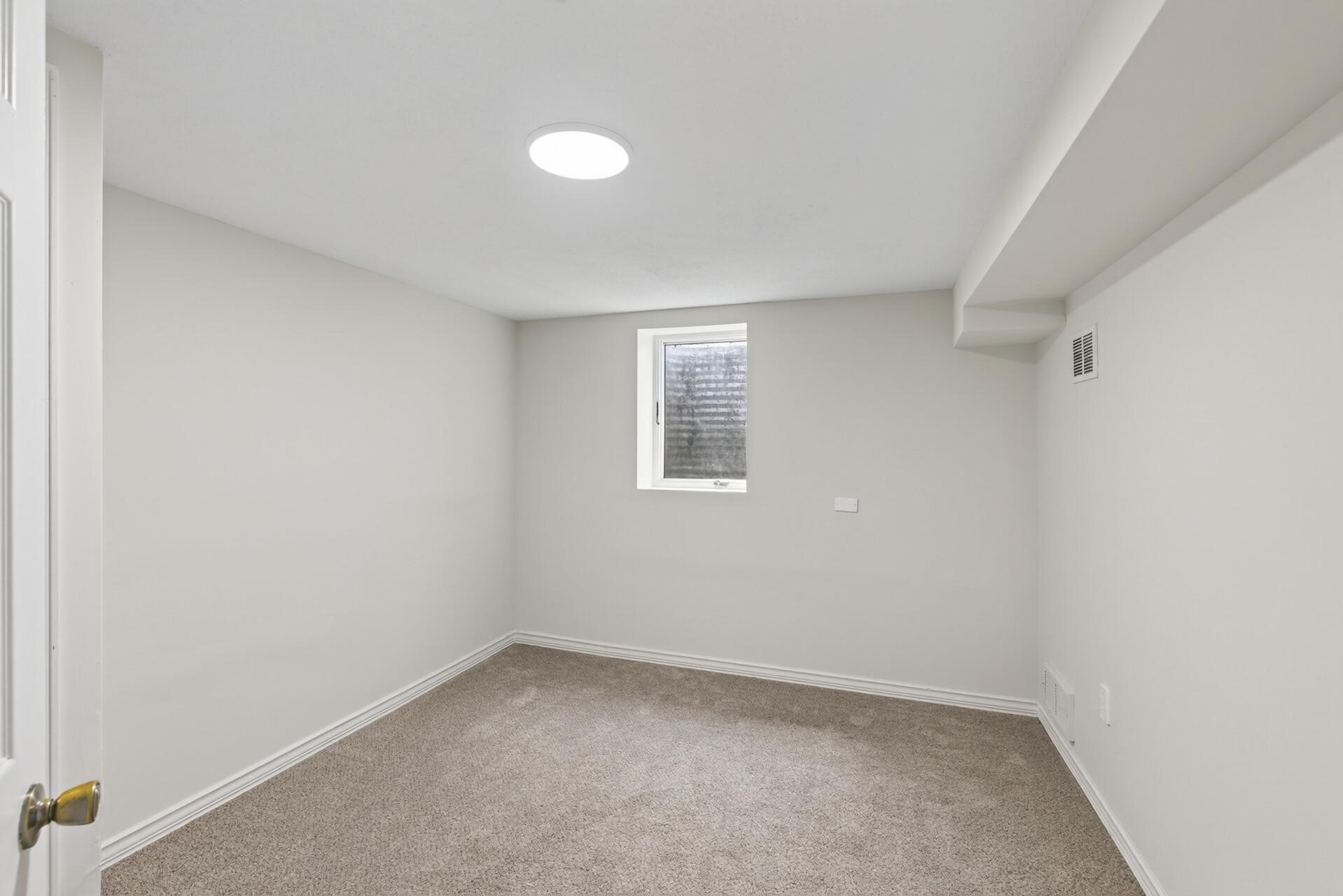 View of Residential at 1859 Hoyt Avenue, Saint Paul MN 55119, Saint Paul (16 of 25) - Mike Wilen | Minnesota Team Real Estate