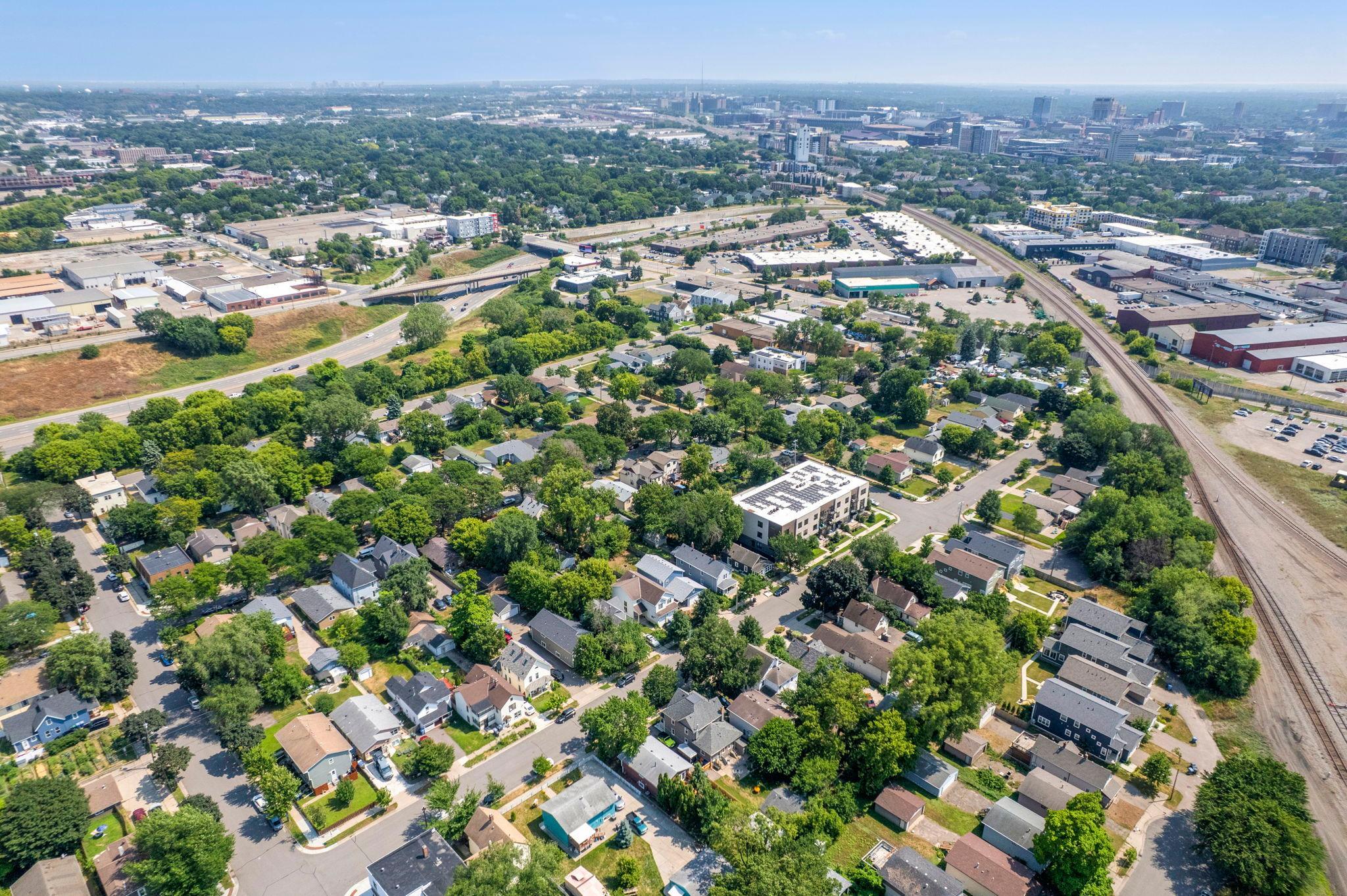View of Residential at 403 Pierce Street, Minneapolis MN 55413, Minneapolis (69 of 76) - Mike Wilen | Minnesota Team Real Estate