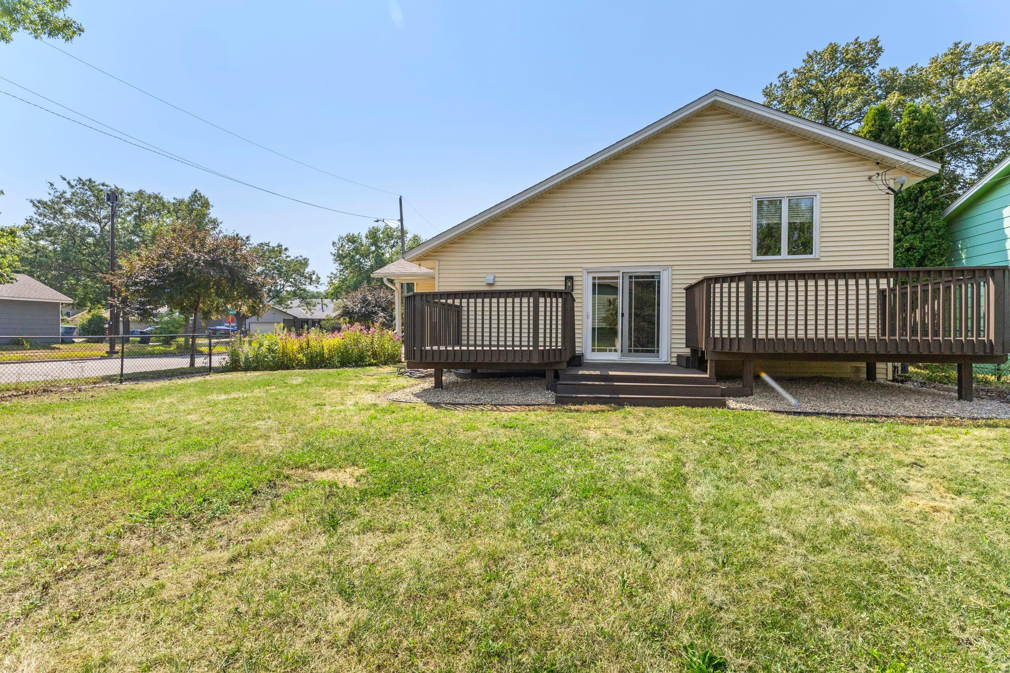 View of Residential at 403 Pierce Street, Minneapolis MN 55413, Minneapolis (52 of 76) - Mike Wilen | Minnesota Team Real Estate