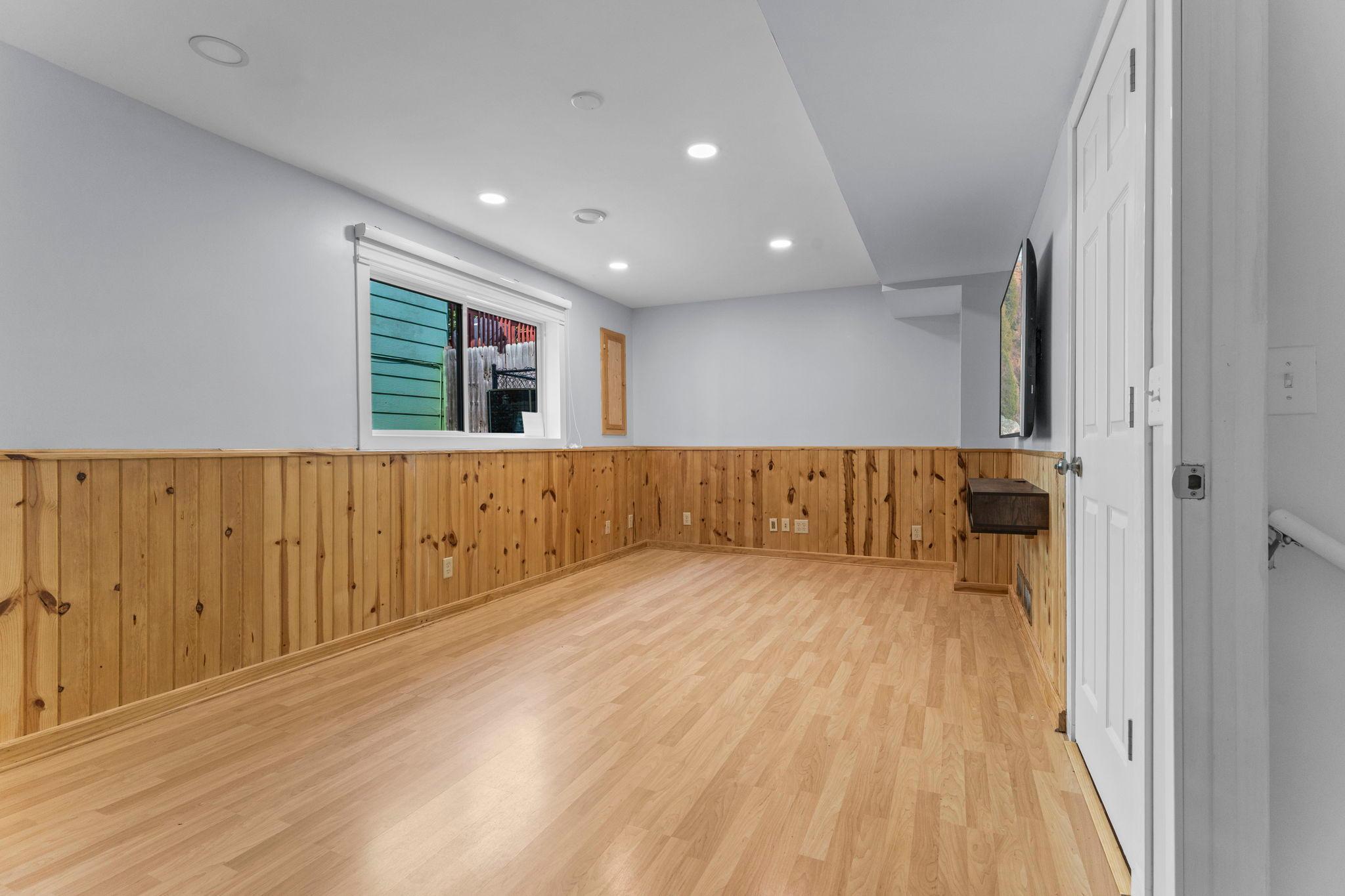 View of Residential at 403 Pierce Street, Minneapolis MN 55413, Minneapolis (31 of 76) - Mike Wilen | Minnesota Team Real Estate