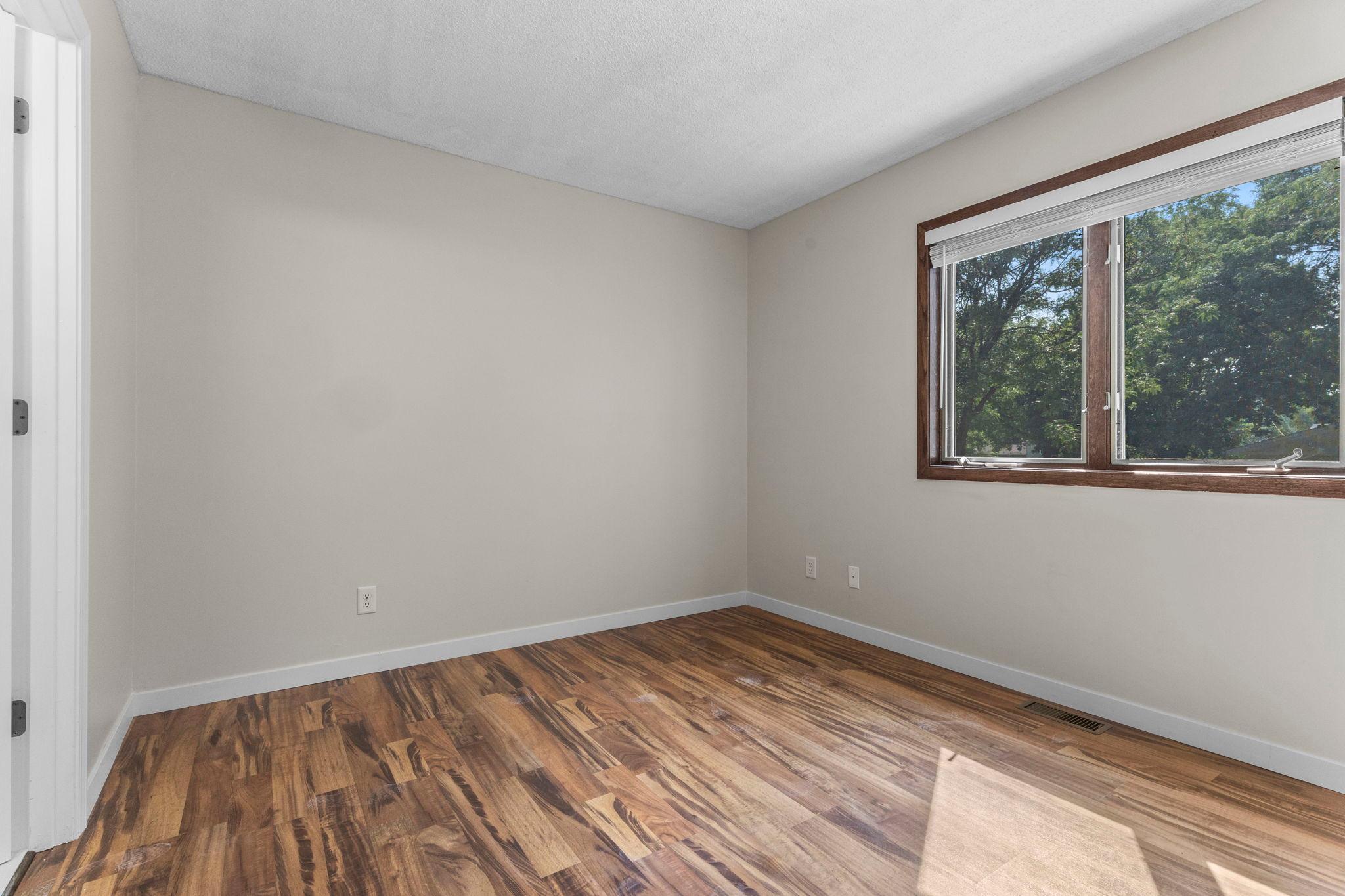 View of Residential at 403 Pierce Street, Minneapolis MN 55413, Minneapolis (25 of 76) - Mike Wilen | Minnesota Team Real Estate