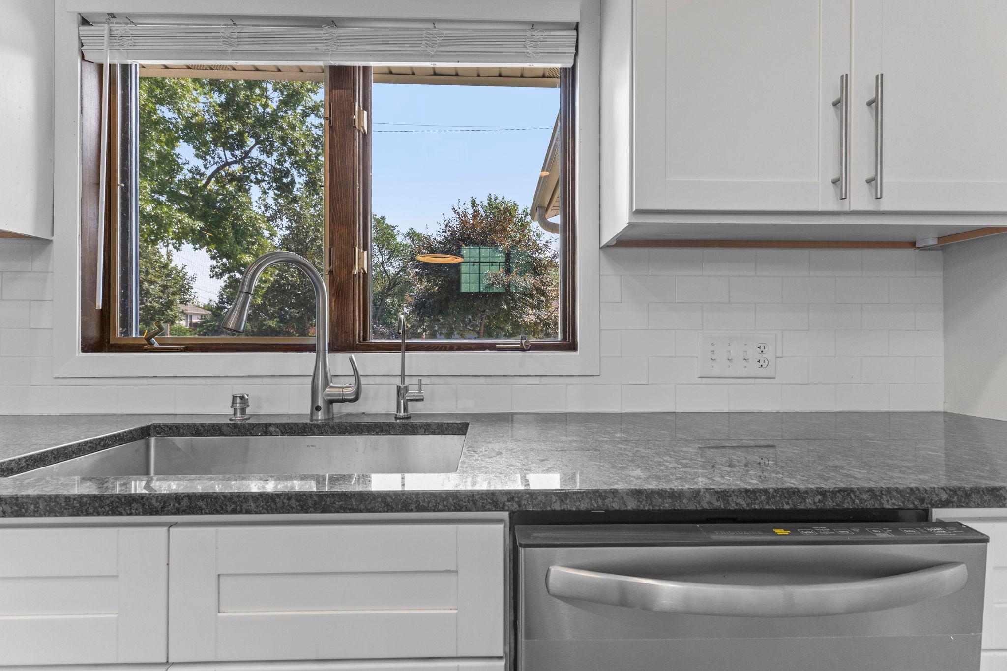 View of Residential at 403 Pierce Street, Minneapolis MN 55413, Minneapolis (9 of 76) - Mike Wilen | Minnesota Team Real Estate
