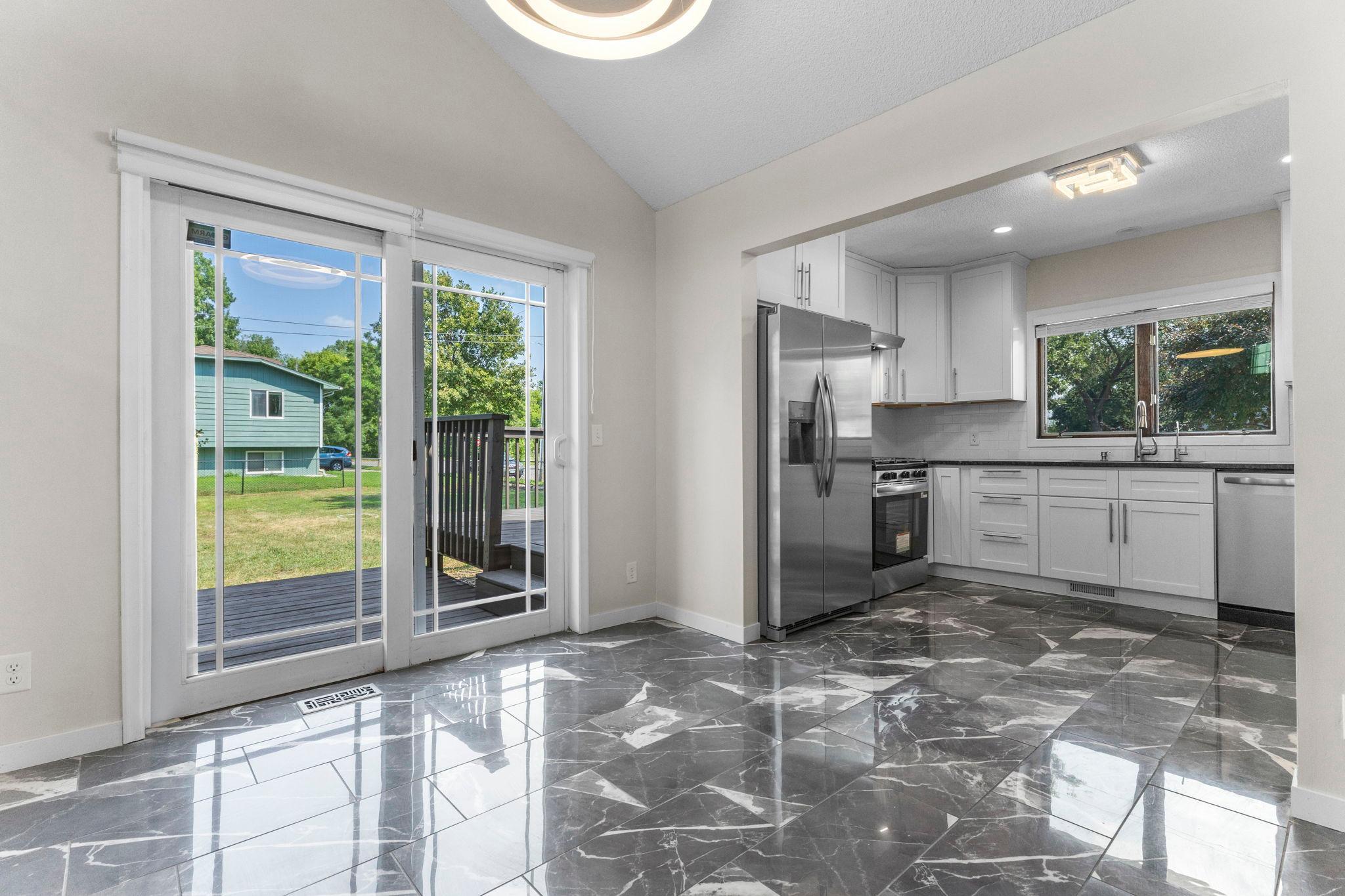 View of Residential at 403 Pierce Street, Minneapolis MN 55413, Minneapolis (11 of 76) - Mike Wilen | Minnesota Team Real Estate