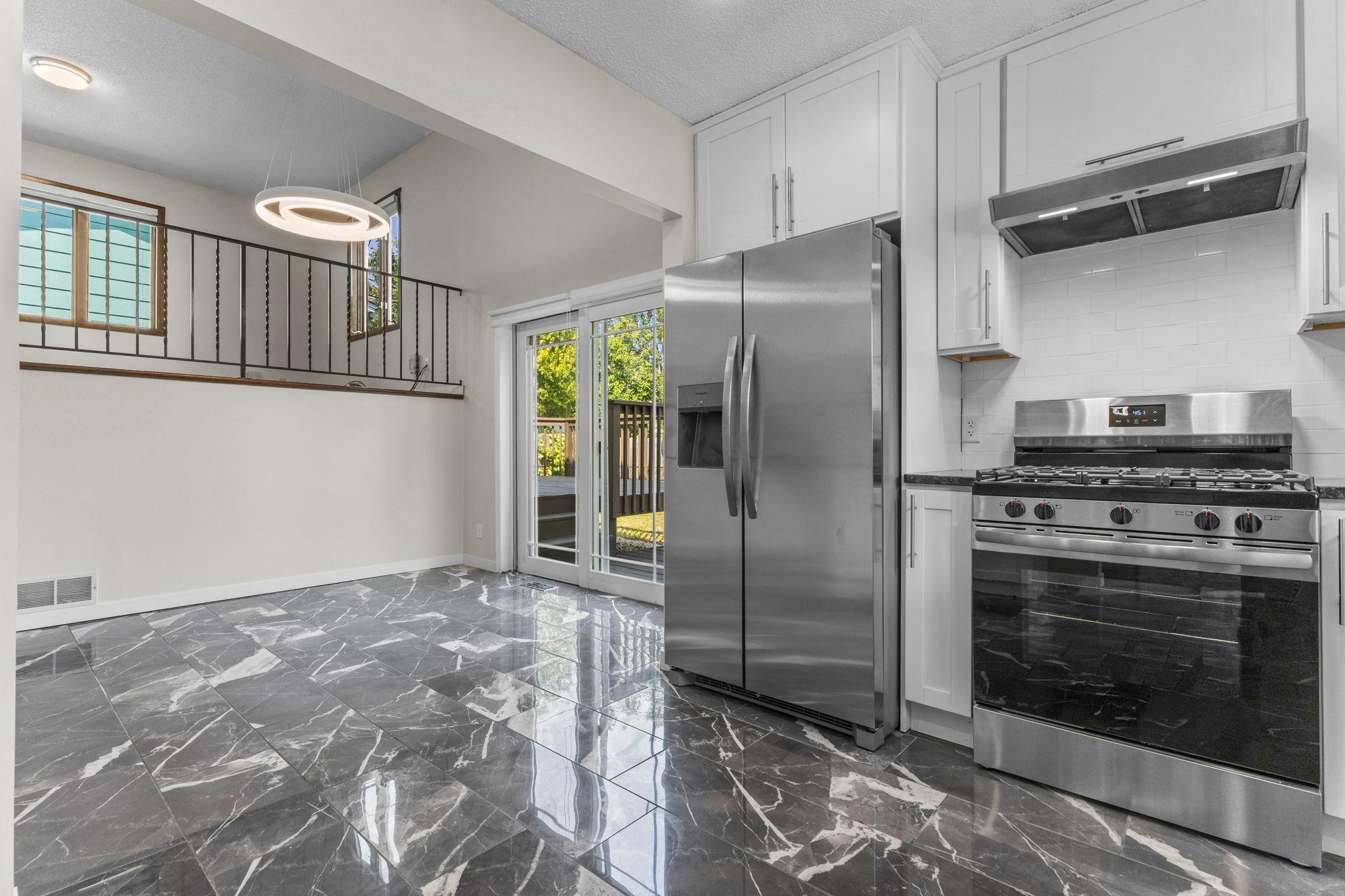 View of Residential at 403 Pierce Street, Minneapolis MN 55413, Minneapolis (8 of 76) - Mike Wilen | Minnesota Team Real Estate
