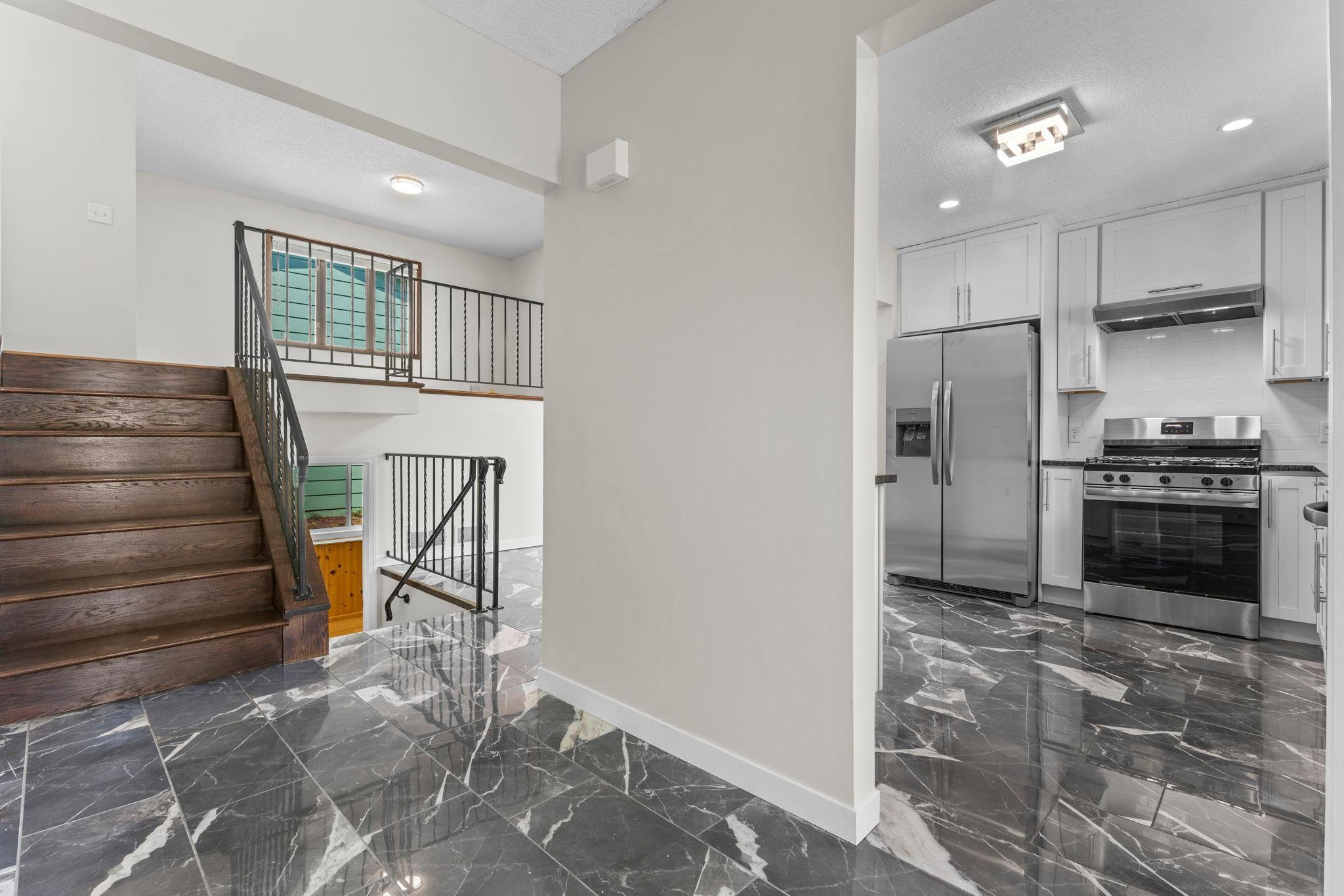 View of Residential at 403 Pierce Street, Minneapolis MN 55413, Minneapolis (5 of 76) - Mike Wilen | Minnesota Team Real Estate