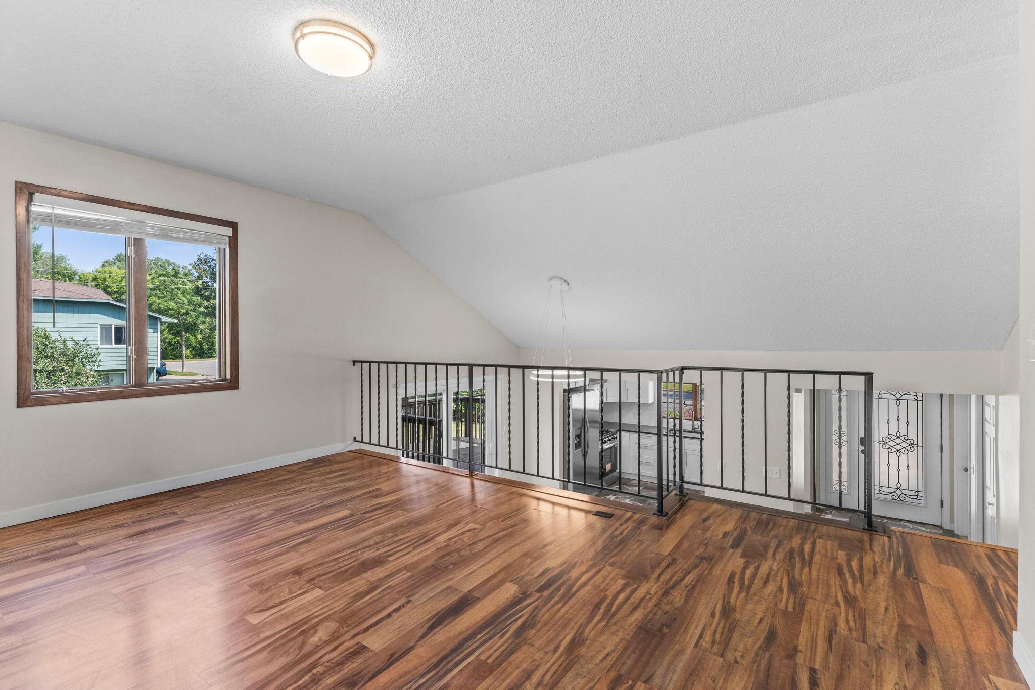 View of Residential at 403 Pierce Street, Minneapolis MN 55413, Minneapolis (17 of 76) - Mike Wilen | Minnesota Team Real Estate