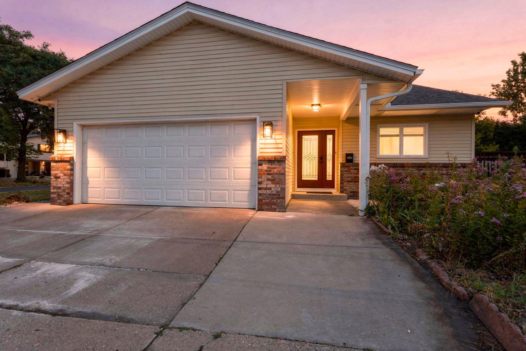 View of Residential at 403 Pierce Street, Minneapolis MN 55413, Minneapolis (76 of 76) - Mike Wilen | Minnesota Team Real Estate