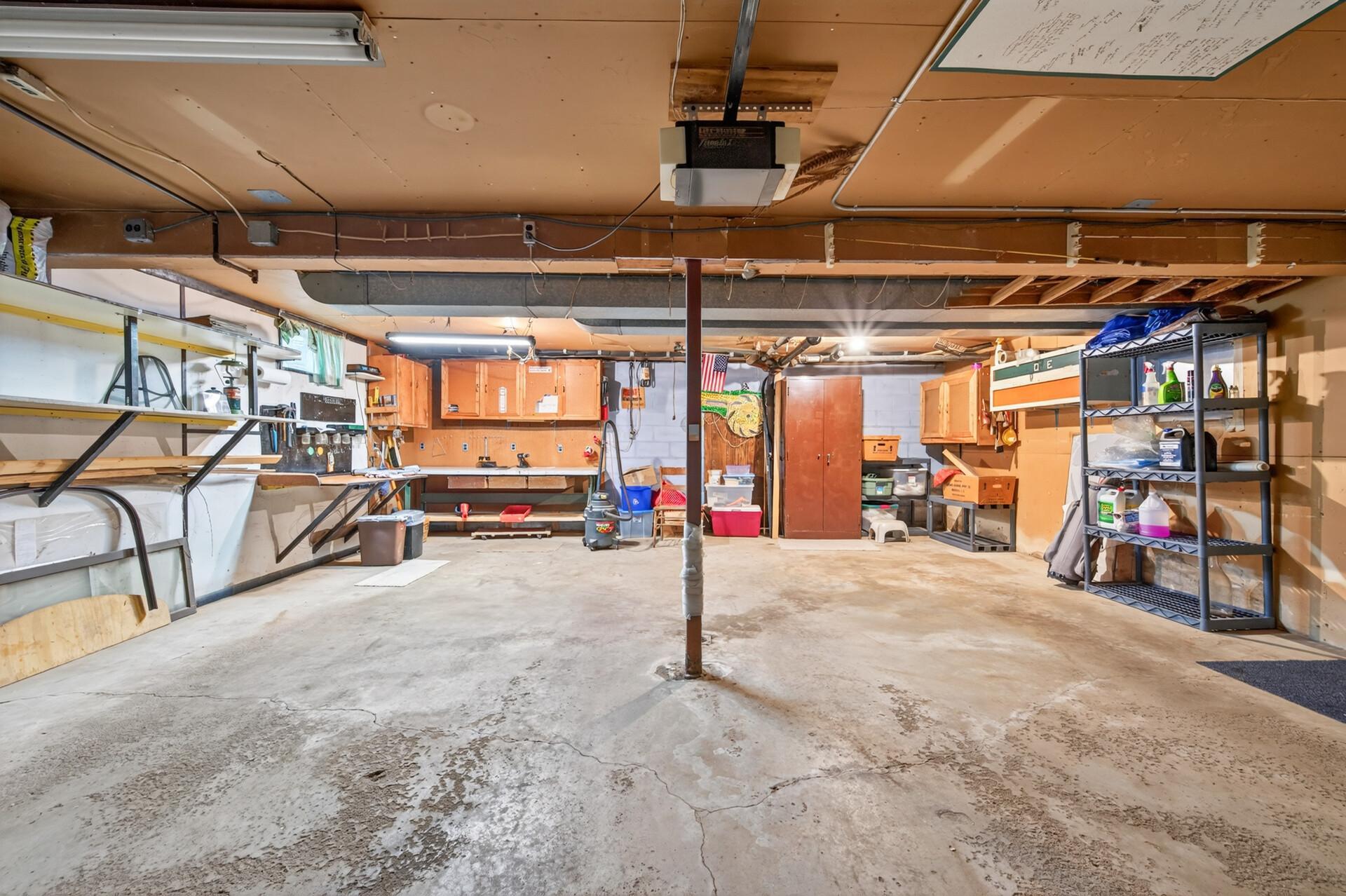 View of Residential at 420 Comstock Lane, Plymouth MN 55447, Plymouth (28 of 45) - Mike Wilen | Minnesota Team Real Estate