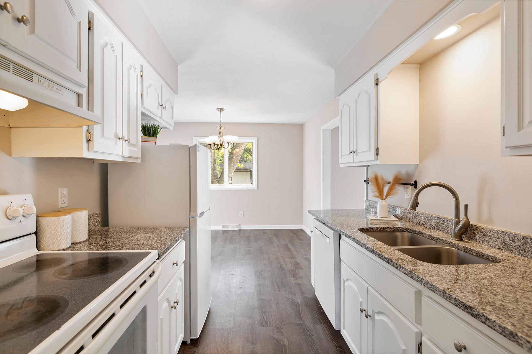 View of Residential at 6208 81st Avenue, Brooklyn Park MN 55443, Brooklyn Park (9 of 36) - Mike Wilen | Minnesota Team Real Estate