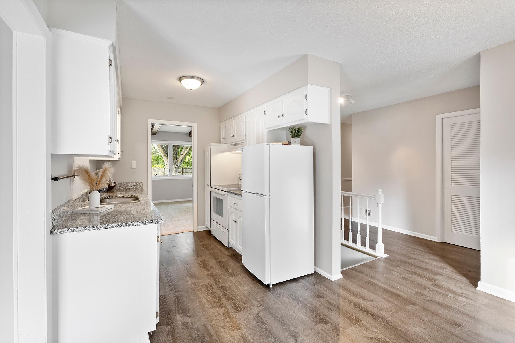 View of Residential at 6208 81st Avenue, Brooklyn Park MN 55443, Brooklyn Park (6 of 36) - Mike Wilen | Minnesota Team Real Estate