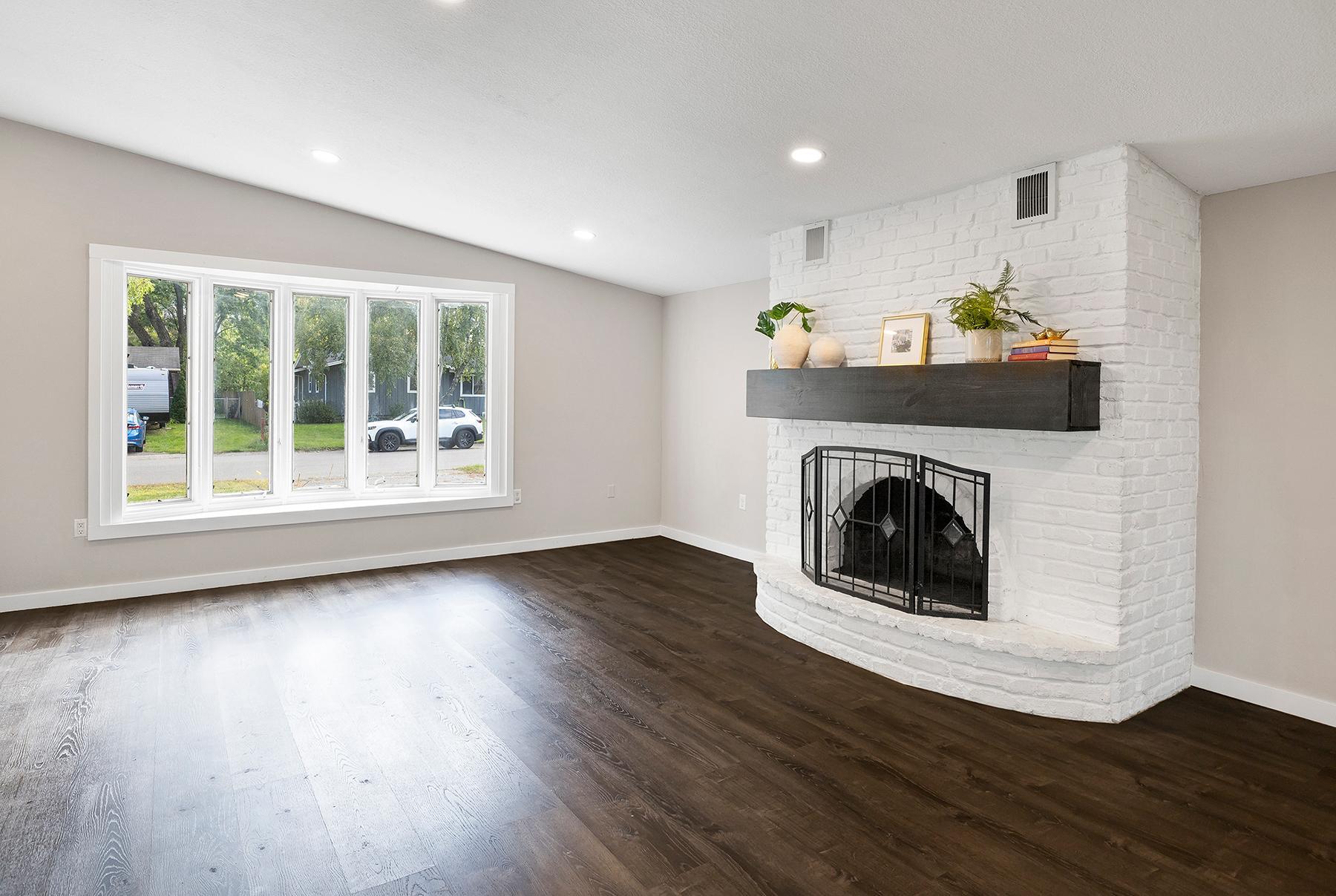 View of Residential at 6208 81st Avenue, Brooklyn Park MN 55443, Brooklyn Park (11 of 36) - Mike Wilen | Minnesota Team Real Estate