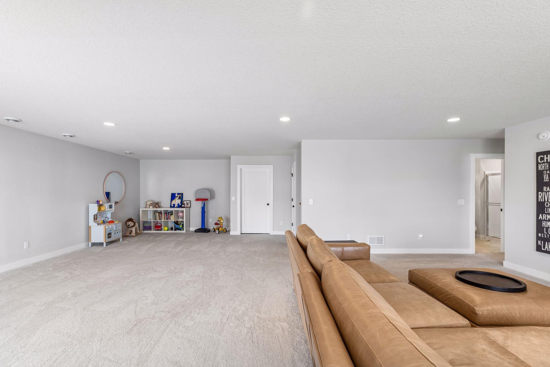 View of Residential at 5019 Airlake Drive, Woodbury MN 55129, Woodbury (35 of 40) - Mike Wilen | Minnesota Team Real Estate