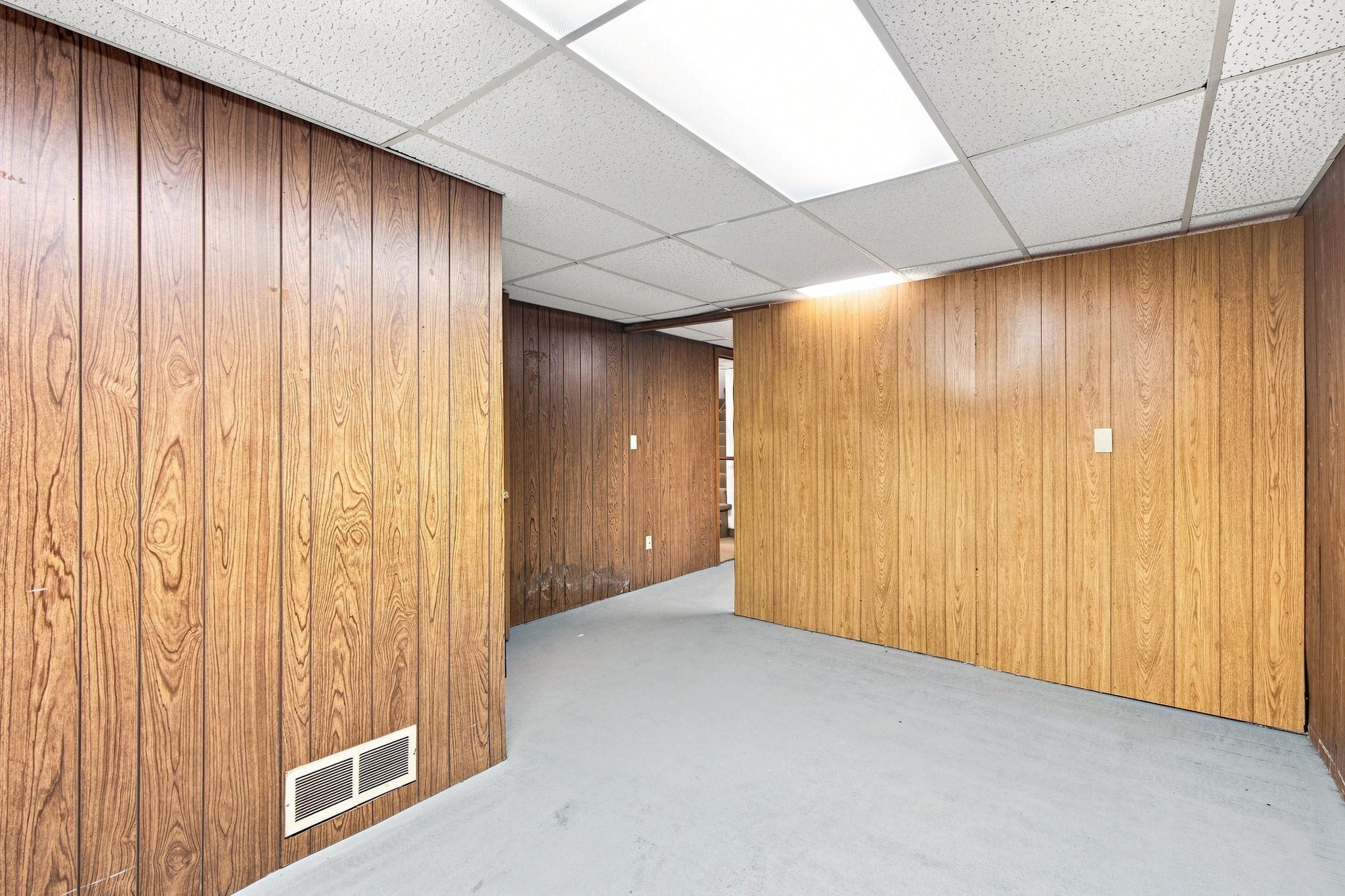 View of Commercial Sale at 980 Dale Street, Saint Paul MN 55117, Saint Paul (39 of 49) - Mike Wilen | Minnesota Team Real Estate