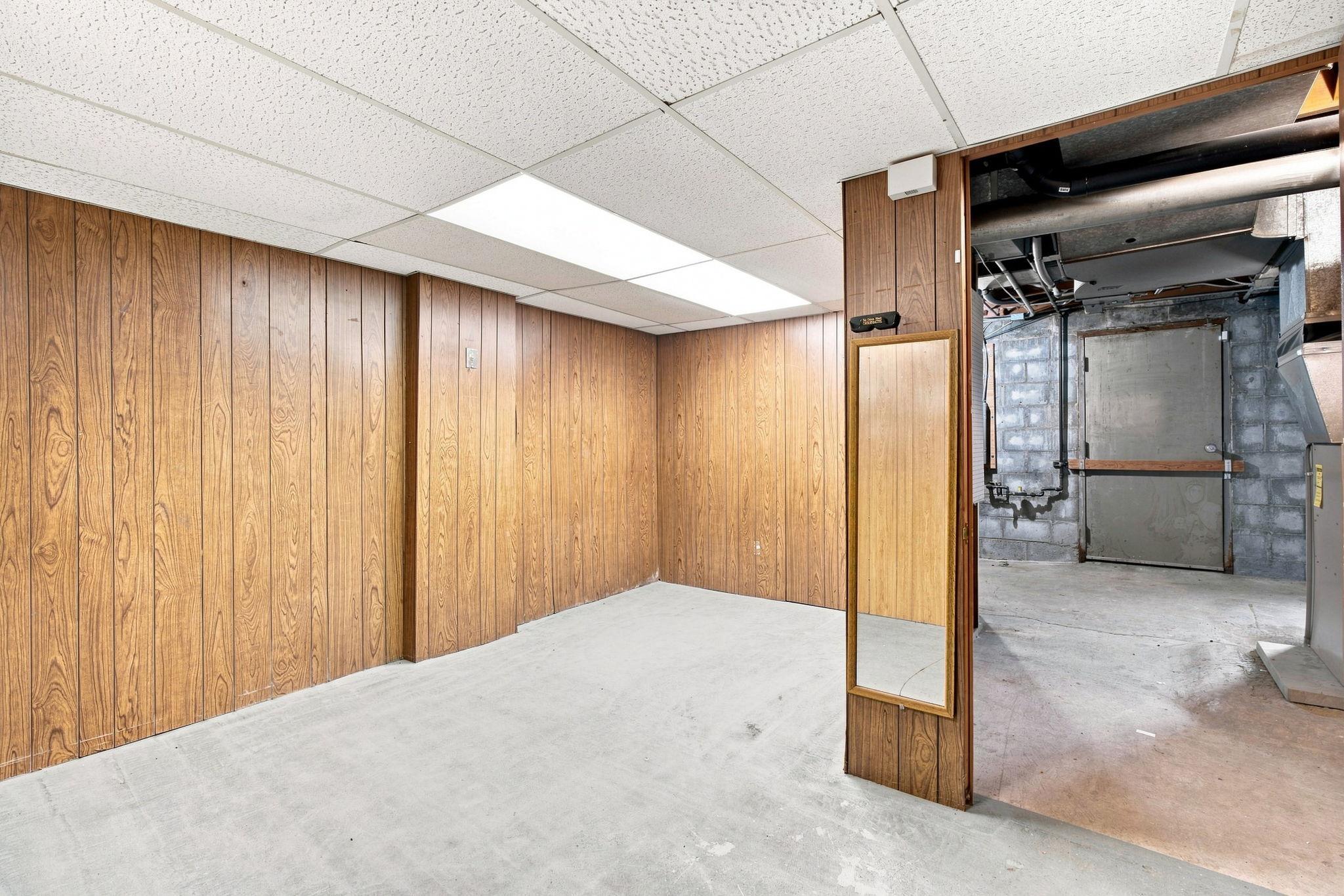 View of Commercial Sale at 980 Dale Street, Saint Paul MN 55117, Saint Paul (38 of 49) - Mike Wilen | Minnesota Team Real Estate