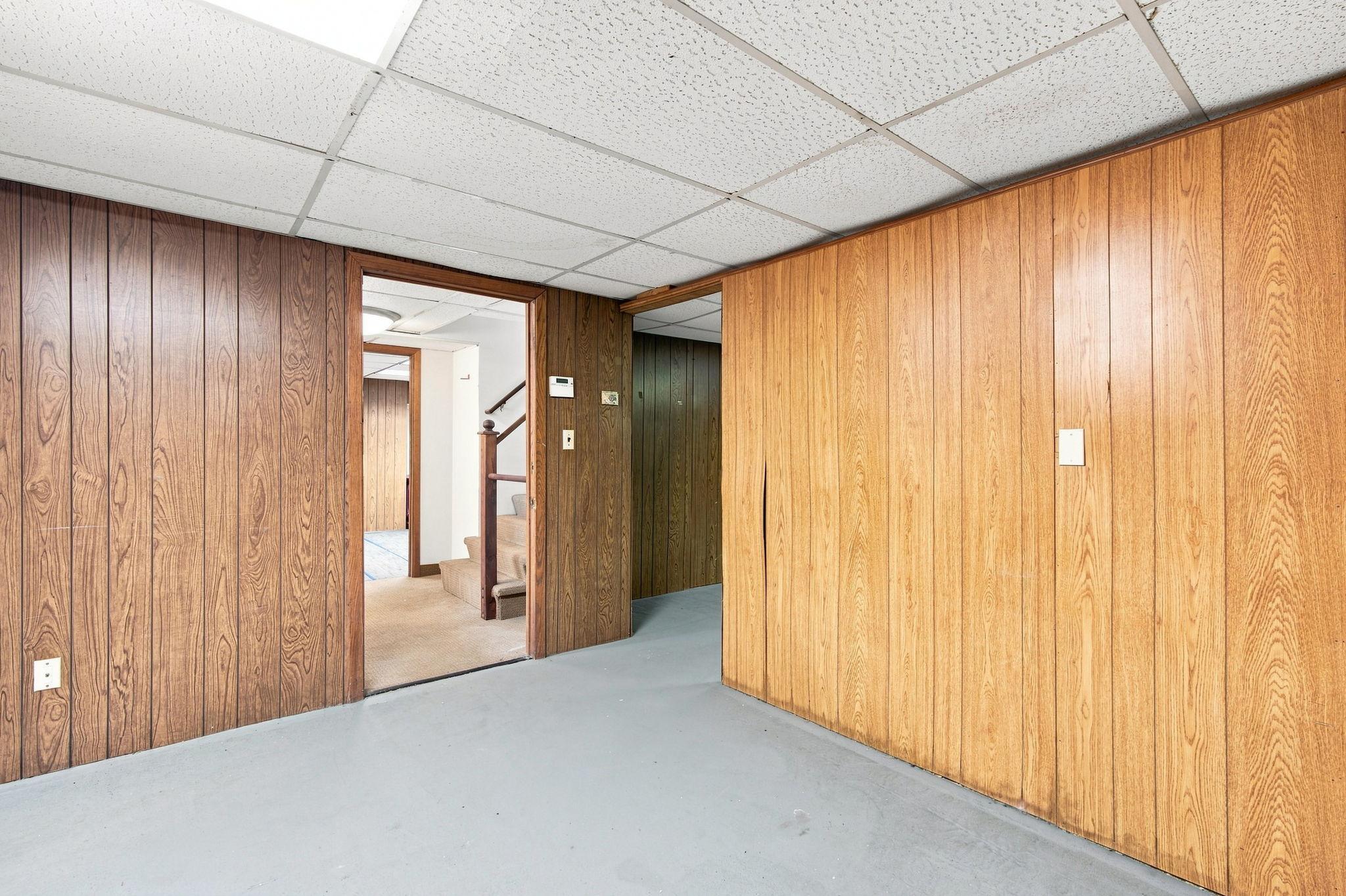 View of Commercial Sale at 980 Dale Street, Saint Paul MN 55117, Saint Paul (35 of 49) - Mike Wilen | Minnesota Team Real Estate
