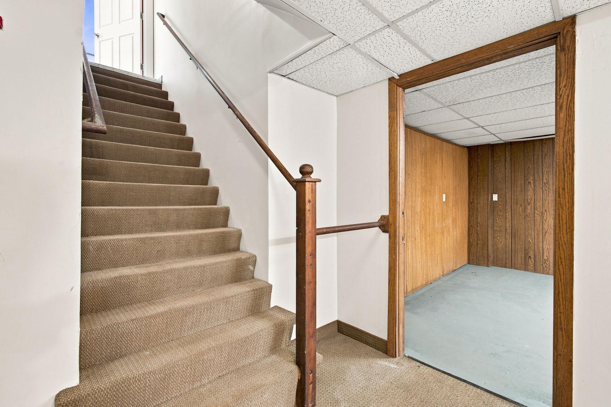 View of Commercial Sale at 980 Dale Street, Saint Paul MN 55117, Saint Paul (31 of 49) - Mike Wilen | Minnesota Team Real Estate