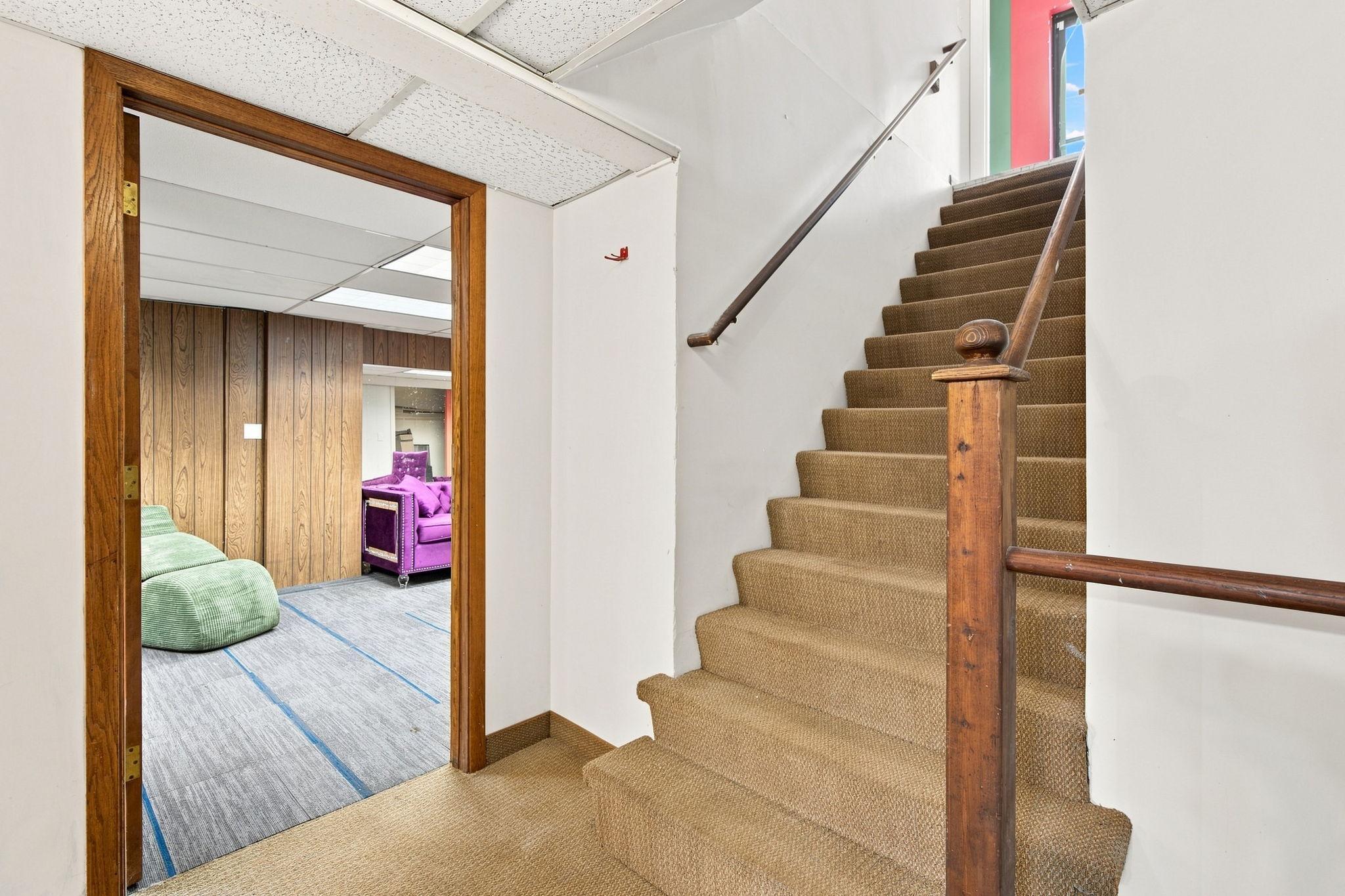 View of Commercial Sale at 980 Dale Street, Saint Paul MN 55117, Saint Paul (30 of 49) - Mike Wilen | Minnesota Team Real Estate