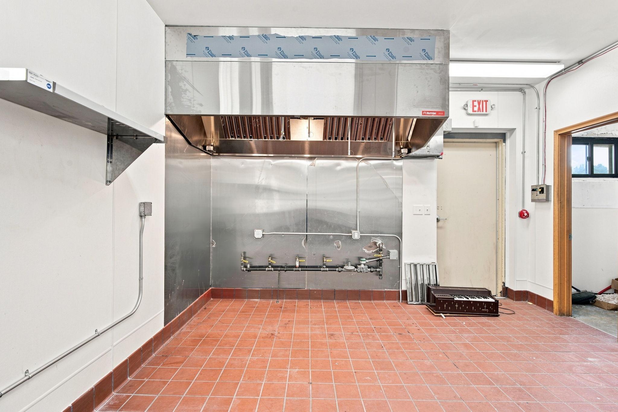 View of Commercial Sale at 980 Dale Street, Saint Paul MN 55117, Saint Paul (27 of 49) - Mike Wilen | Minnesota Team Real Estate