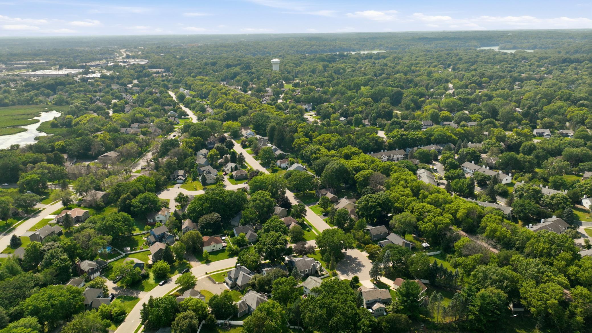 View of Residential at 17604 Lorence Way, Eden Prairie MN 55346, Eden Prairie (42 of 43) - Mike Wilen | Minnesota Team Real Estate