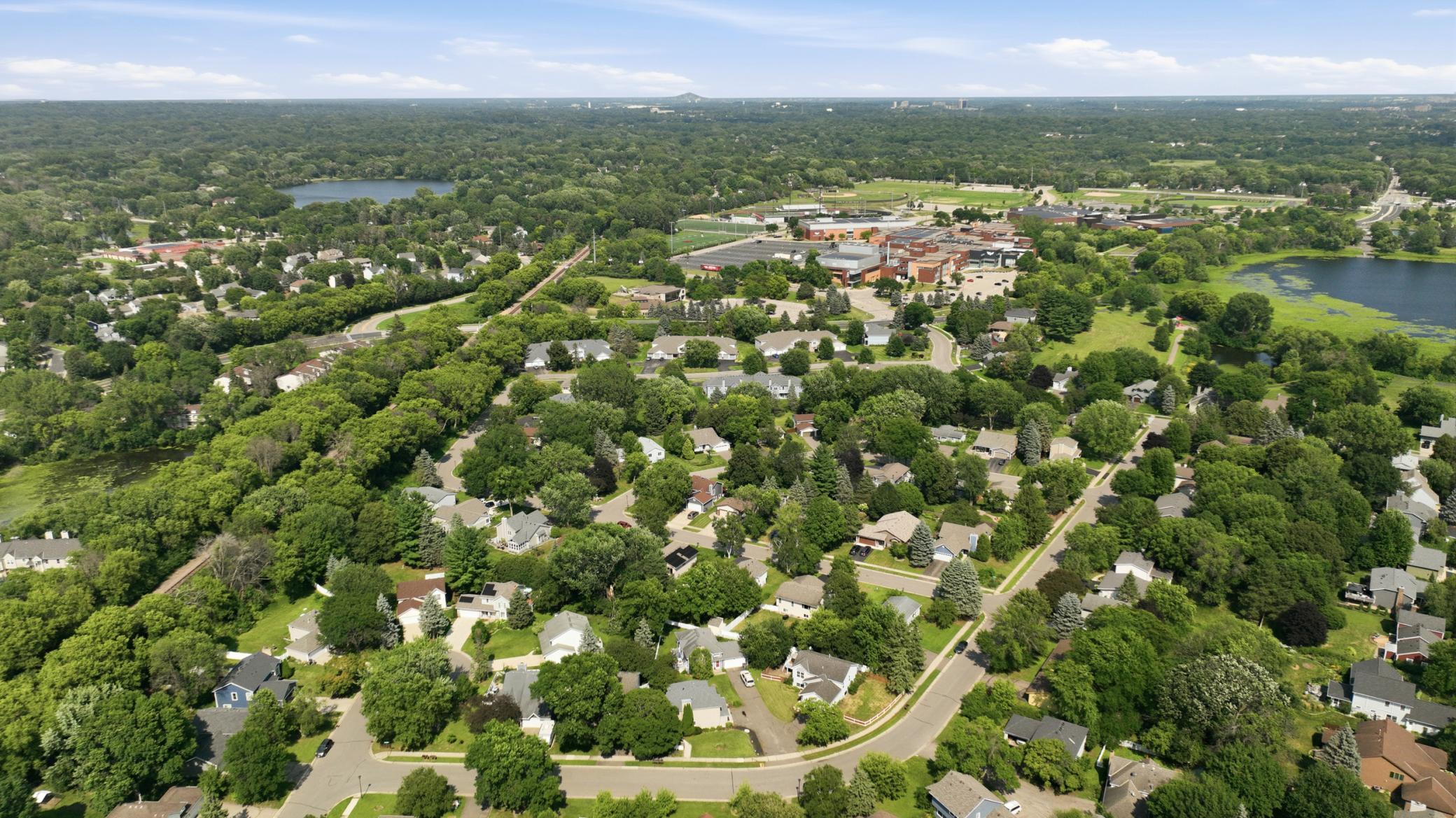 View of Residential at 17604 Lorence Way, Eden Prairie MN 55346, Eden Prairie (39 of 43) - Mike Wilen | Minnesota Team Real Estate