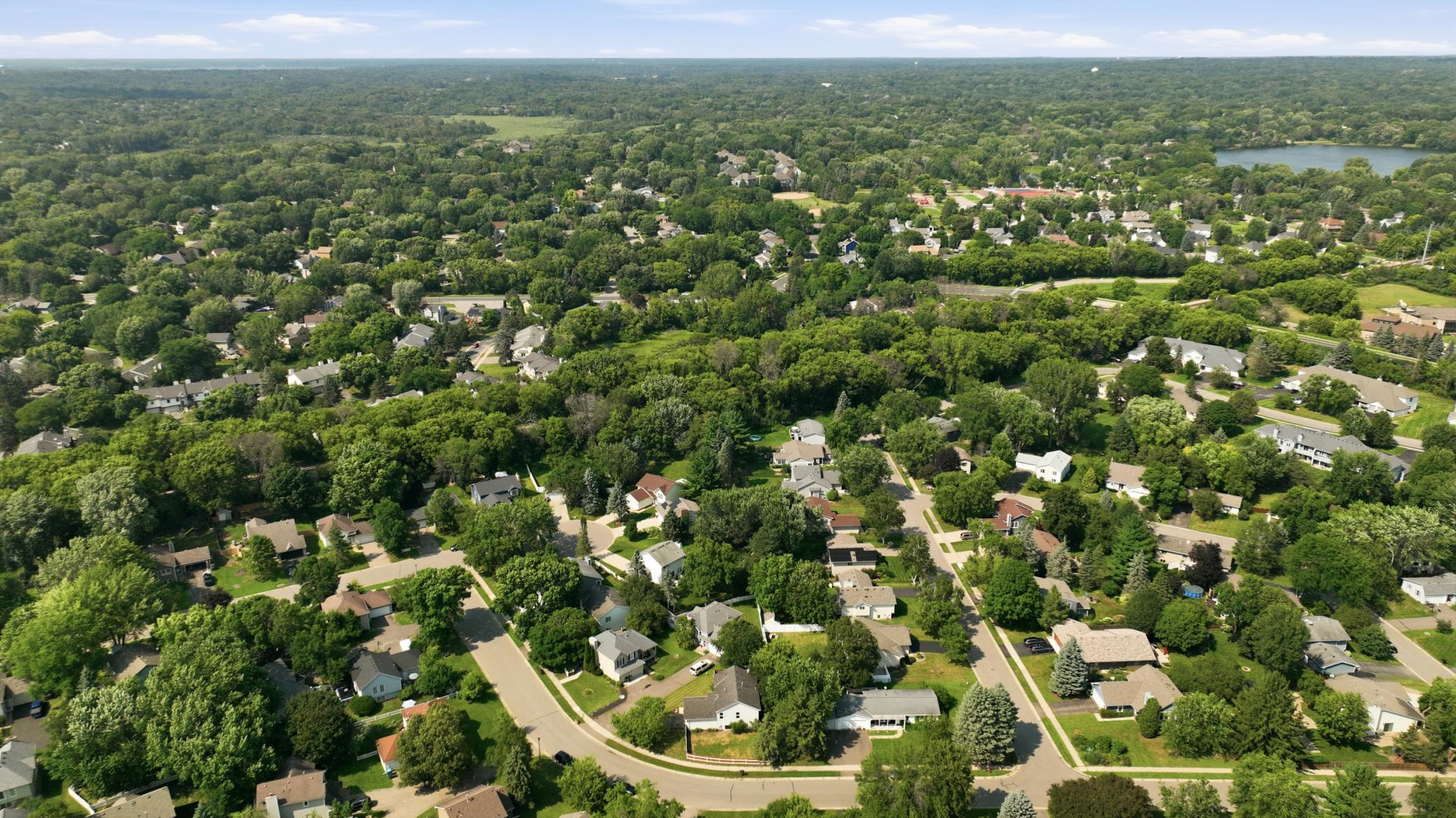 View of Residential at 17604 Lorence Way, Eden Prairie MN 55346, Eden Prairie (38 of 43) - Mike Wilen | Minnesota Team Real Estate