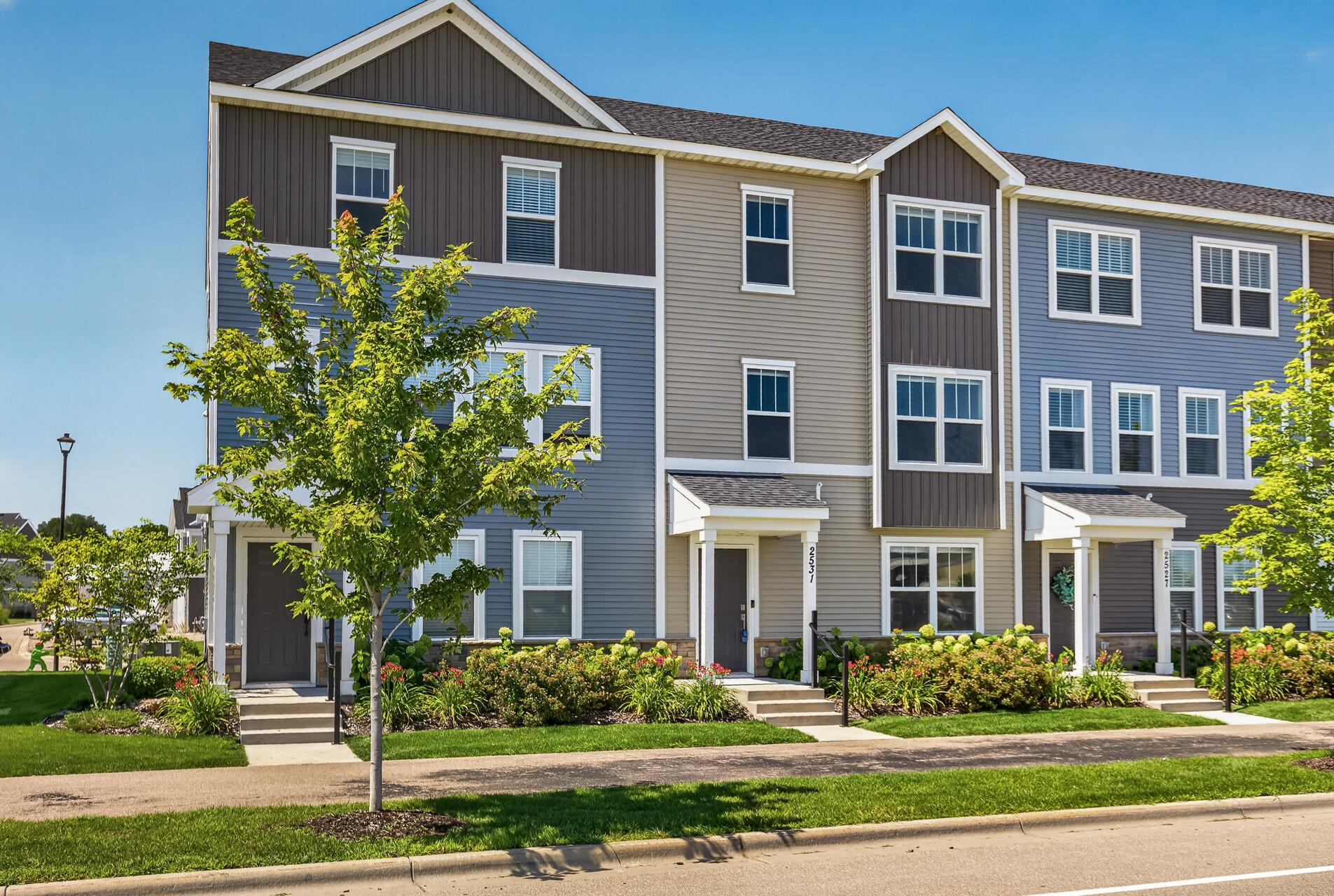View of Residential at 2531 Paddock Path, Shakopee MN 55379, Shakopee (3 of 28) - Mike Wilen | Minnesota Team Real Estate