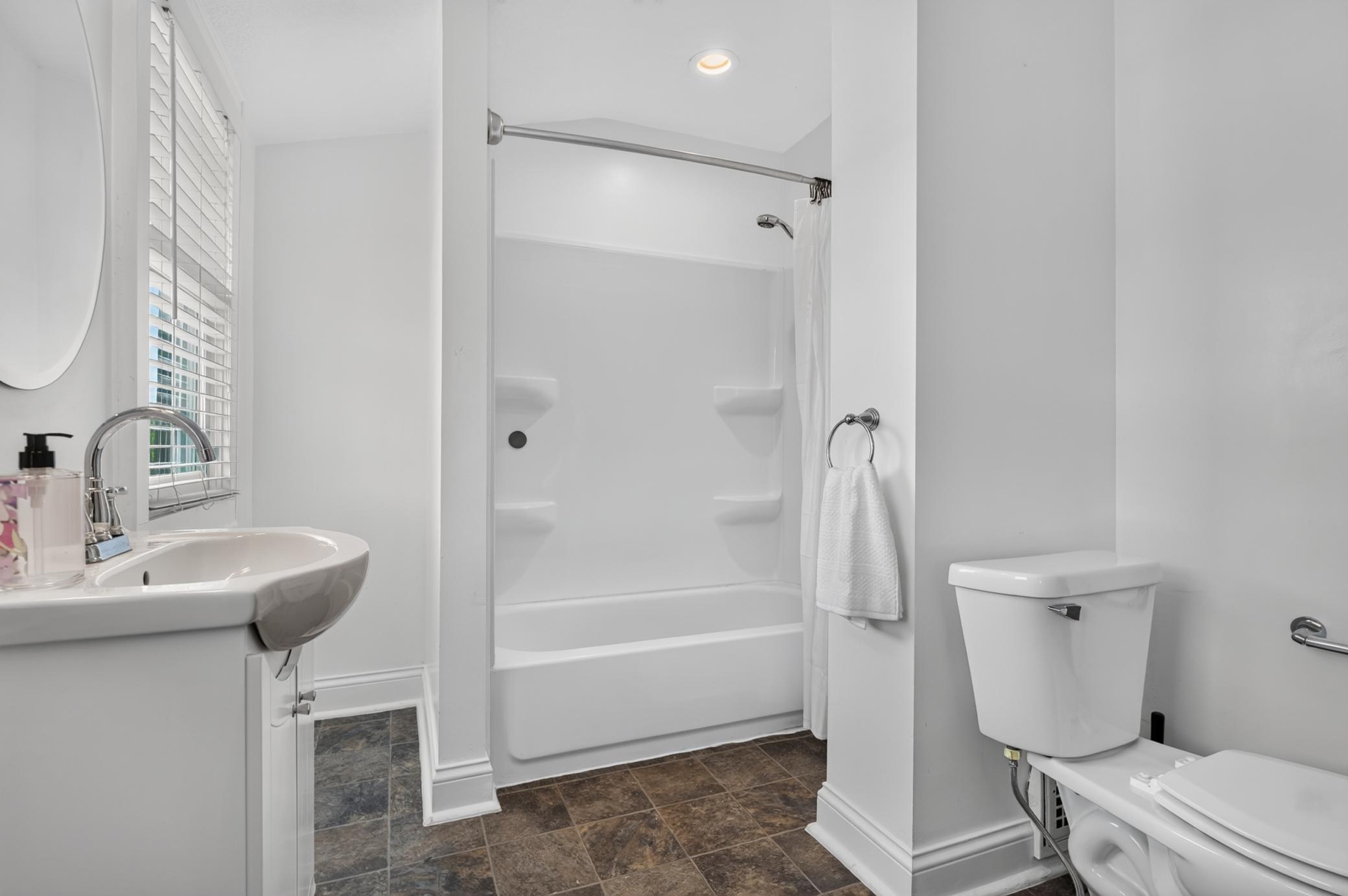 View of Residential at 2946 Vincent Avenue, Minneapolis MN 55411, Minneapolis (21 of 36) - Mike Wilen | Minnesota Team Real Estate