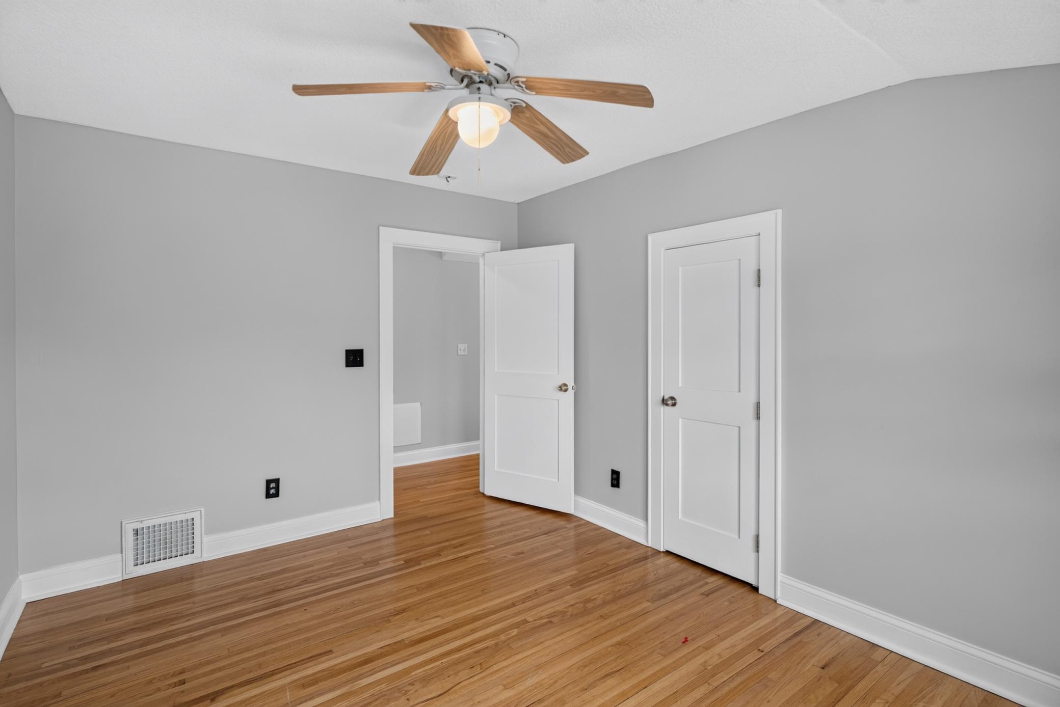 View of Residential at 2946 Vincent Avenue, Minneapolis MN 55411, Minneapolis (18 of 36) - Mike Wilen | Minnesota Team Real Estate