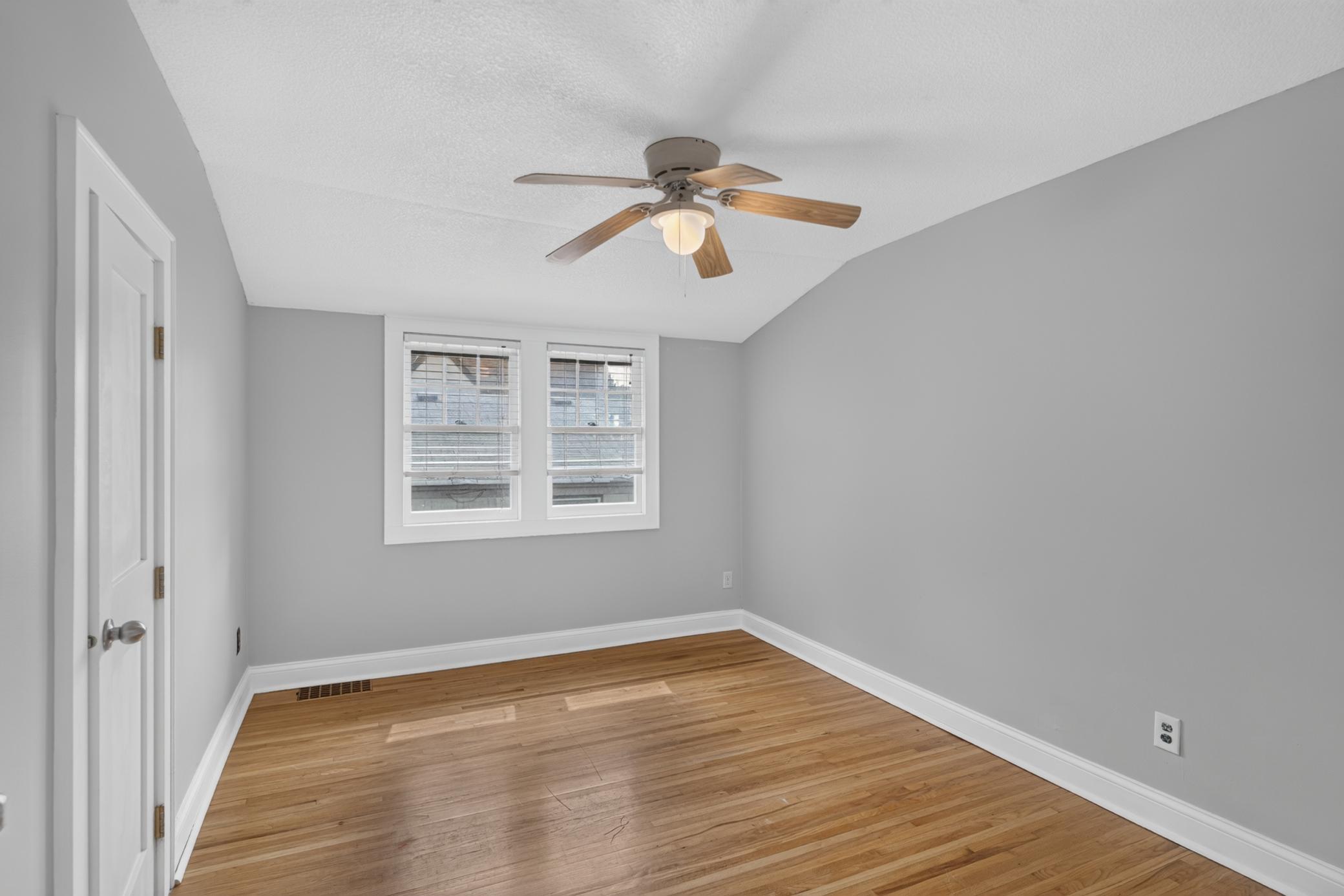 View of Residential at 2946 Vincent Avenue, Minneapolis MN 55411, Minneapolis (19 of 36) - Mike Wilen | Minnesota Team Real Estate