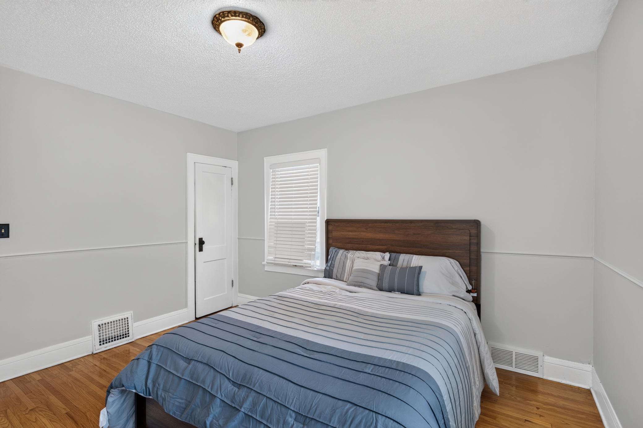View of Residential at 2946 Vincent Avenue, Minneapolis MN 55411, Minneapolis (16 of 36) - Mike Wilen | Minnesota Team Real Estate