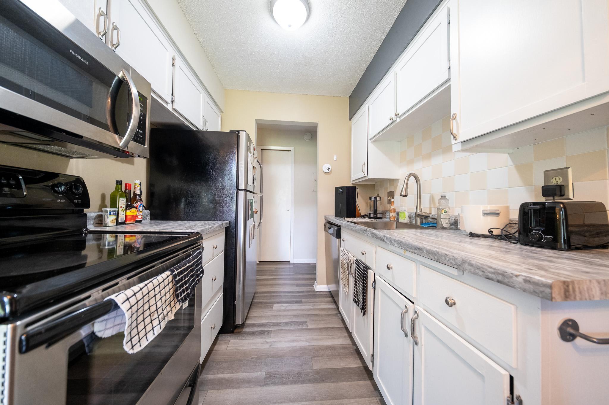 View of Residential at 917 11th Avenue #2, Hopkins MN 55343, Hopkins (7 of 17) - Mike Wilen | Minnesota Team Real Estate