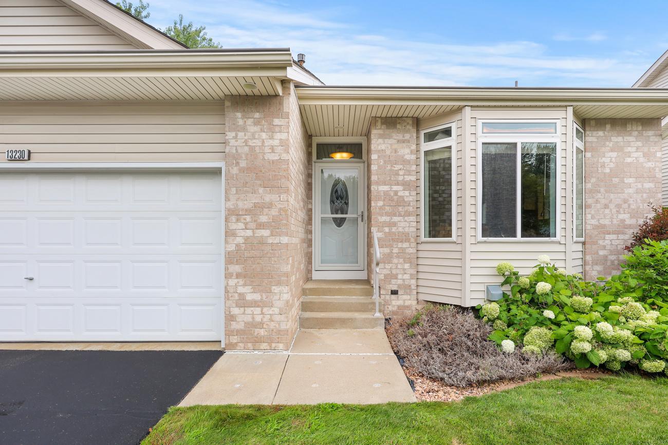 View of Residential at 13230 Galena Way, Apple Valley MN 55124, Apple Valley (2 of 28) - Mike Wilen | Minnesota Team Real Estate