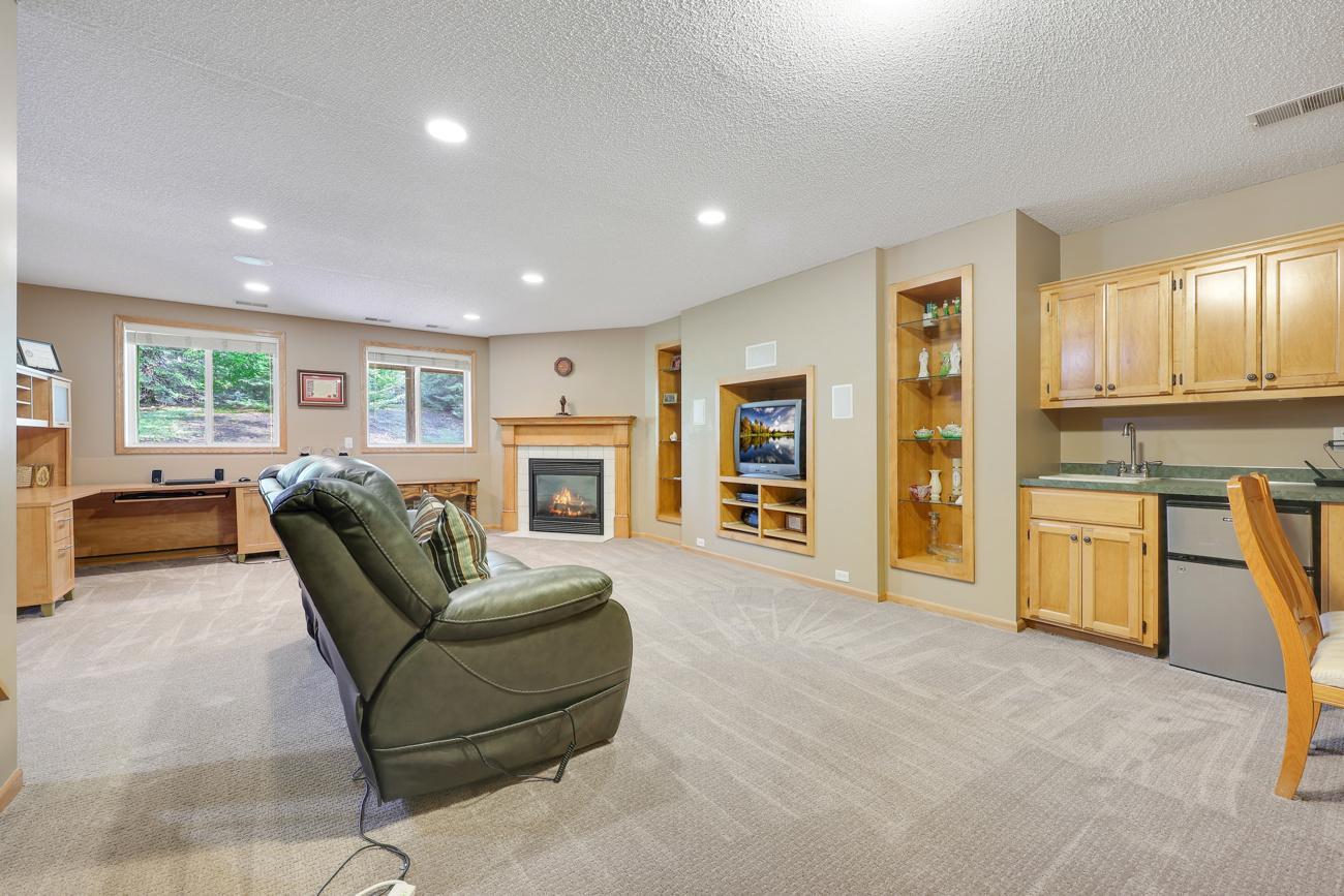 View of Residential at 13230 Galena Way, Apple Valley MN 55124, Apple Valley (21 of 28) - Mike Wilen | Minnesota Team Real Estate