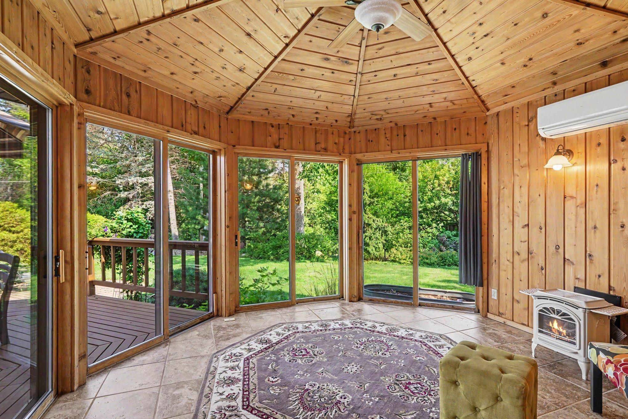 View of Residential at 11501 Keating Avenue, Burnsville MN 55337, Burnsville (14 of 31) - Mike Wilen | Minnesota Team Real Estate