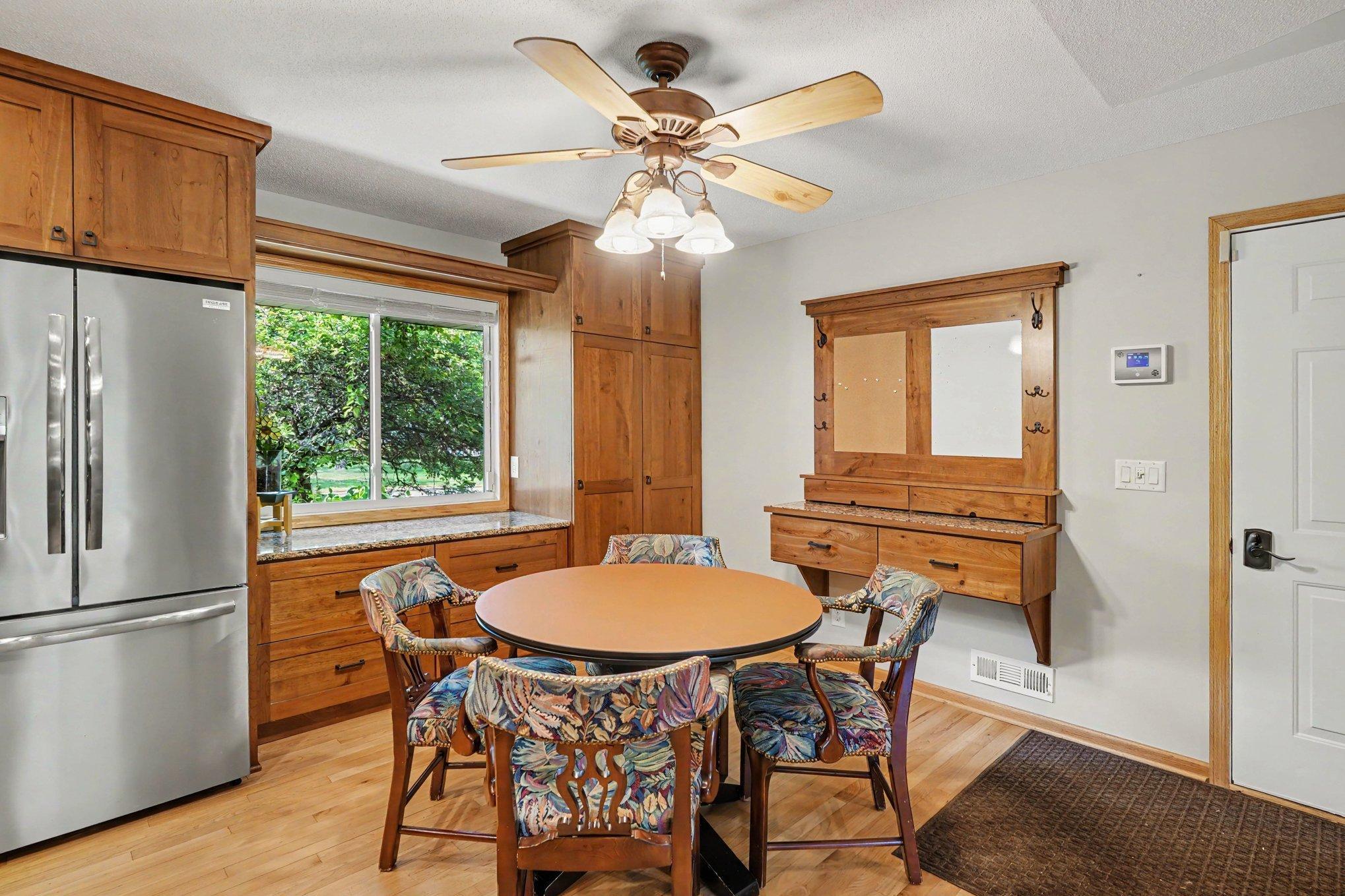 View of Residential at 11501 Keating Avenue, Burnsville MN 55337, Burnsville (10 of 31) - Mike Wilen | Minnesota Team Real Estate