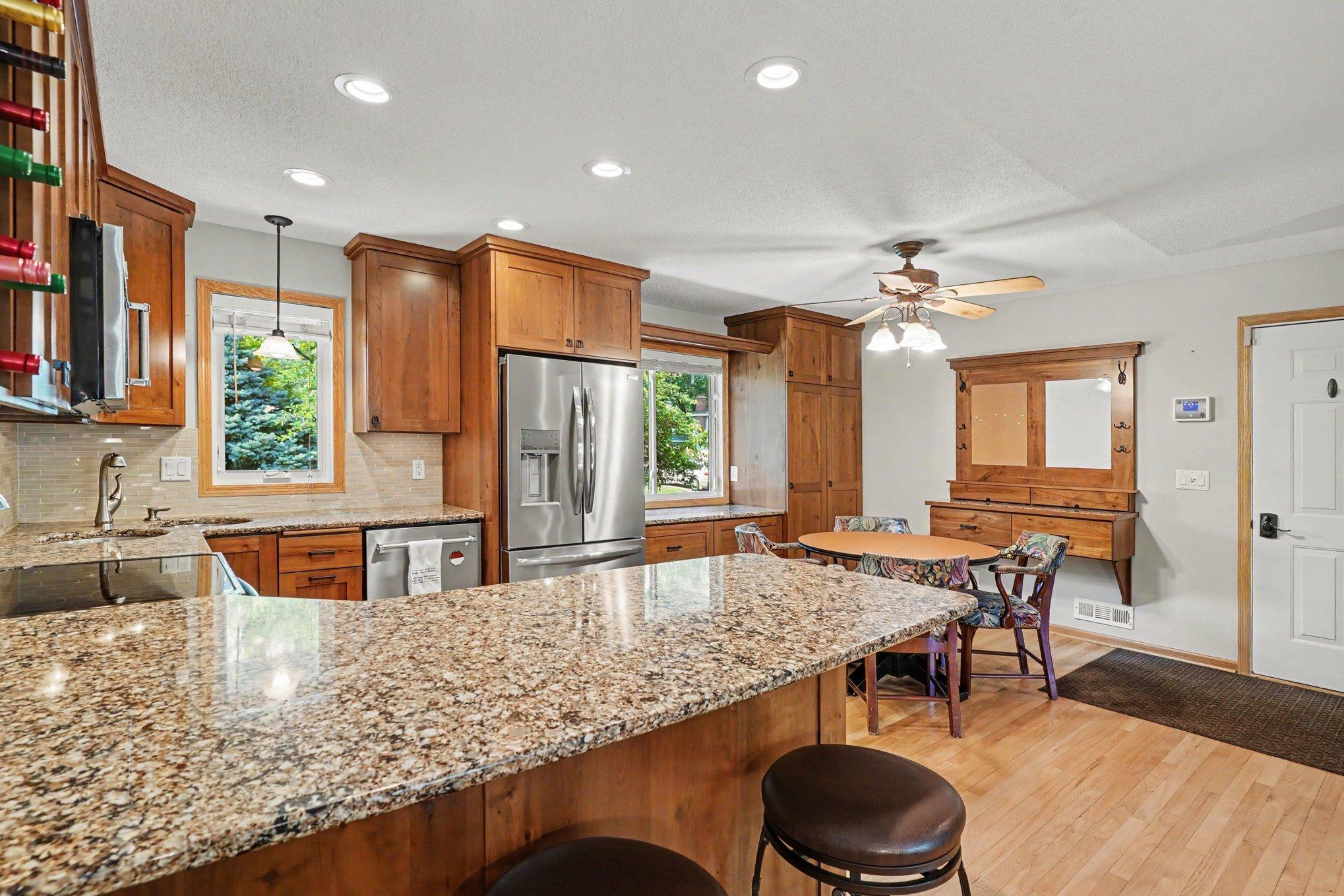 View of Residential at 11501 Keating Avenue, Burnsville MN 55337, Burnsville (8 of 31) - Mike Wilen | Minnesota Team Real Estate