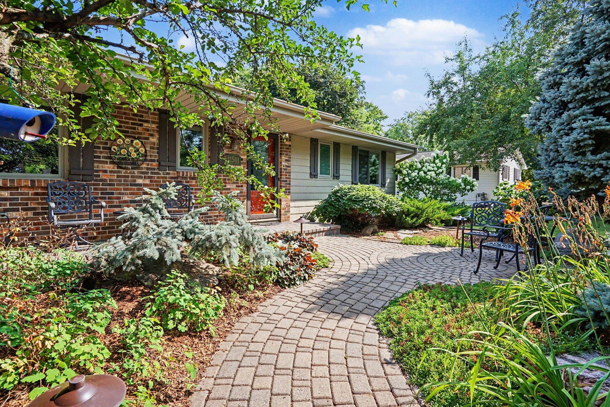 View of Residential at 11501 Keating Avenue, Burnsville MN 55337, Burnsville (3 of 31) - Mike Wilen | Minnesota Team Real Estate