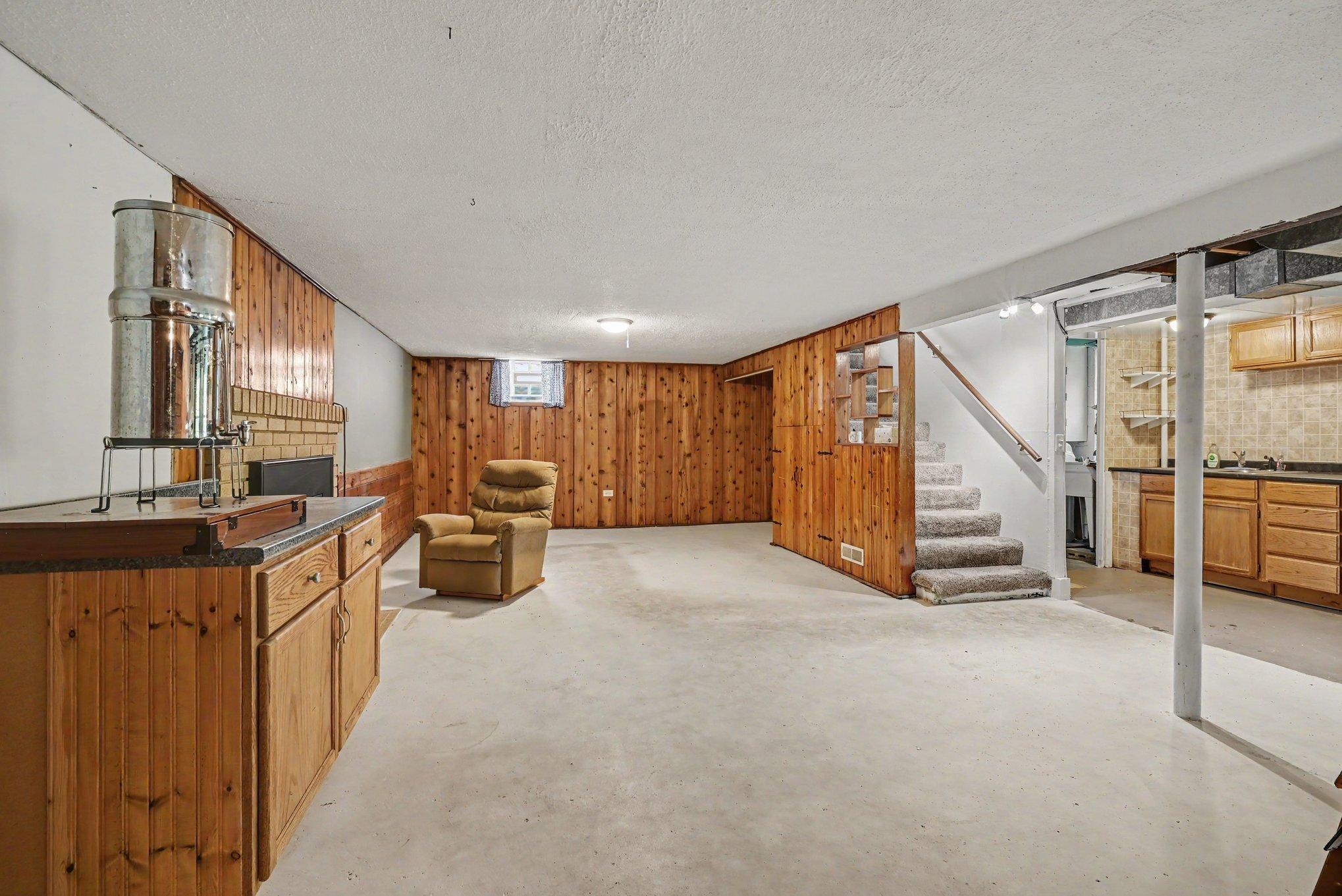 View of Residential at 2733 Parkview Boulevard, Robbinsdale MN 55422, Robbinsdale (15 of 19) - Mike Wilen | Minnesota Team Real Estate