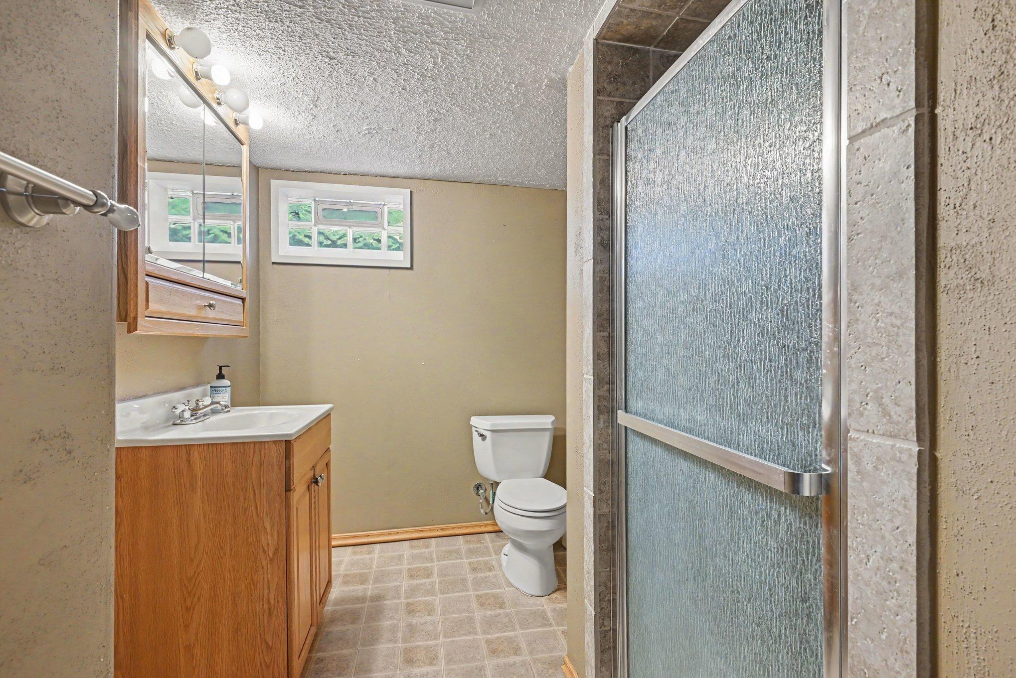 View of Residential at 2733 Parkview Boulevard, Robbinsdale MN 55422, Robbinsdale (13 of 19) - Mike Wilen | Minnesota Team Real Estate
