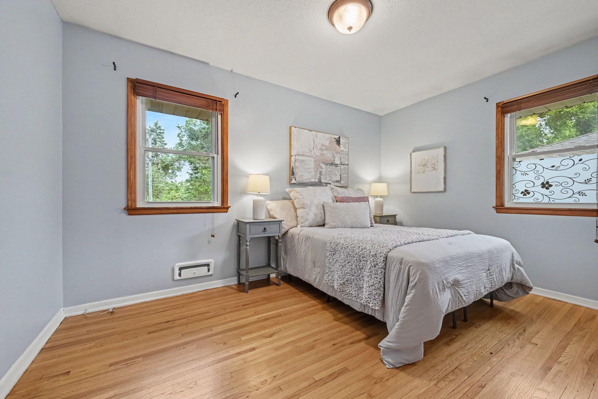 View of Residential at 2733 Parkview Boulevard, Robbinsdale MN 55422, Robbinsdale (10 of 19) - Mike Wilen | Minnesota Team Real Estate