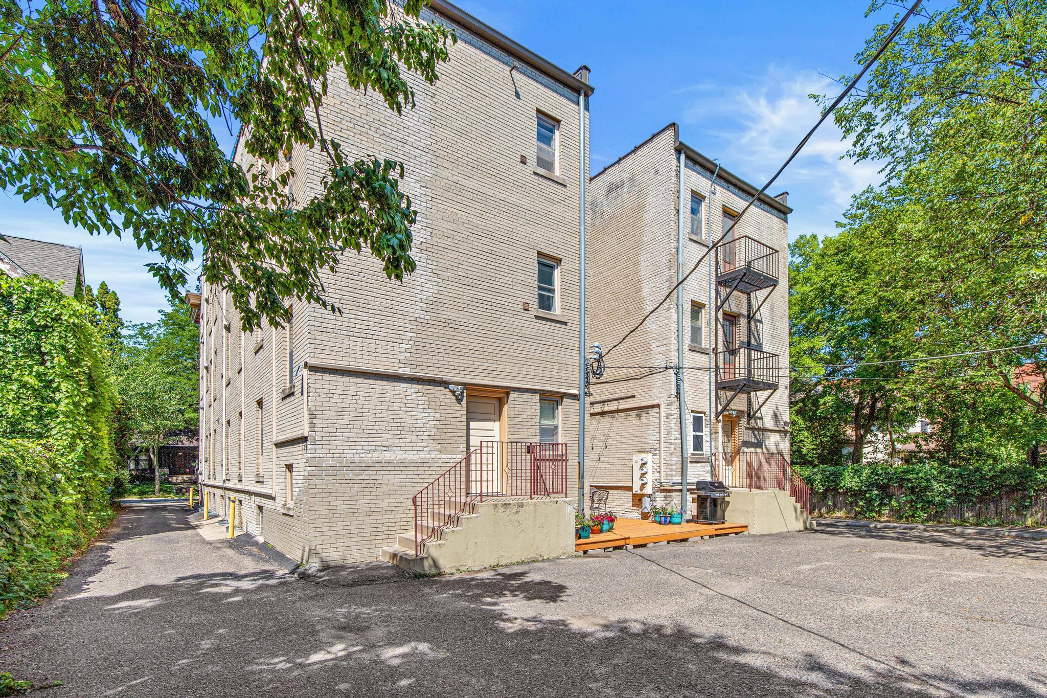 View of Residential at 2621 Humboldt Avenue #7, Minneapolis MN 55408, Minneapolis (11 of 13) - Mike Wilen | Minnesota Team Real Estate
