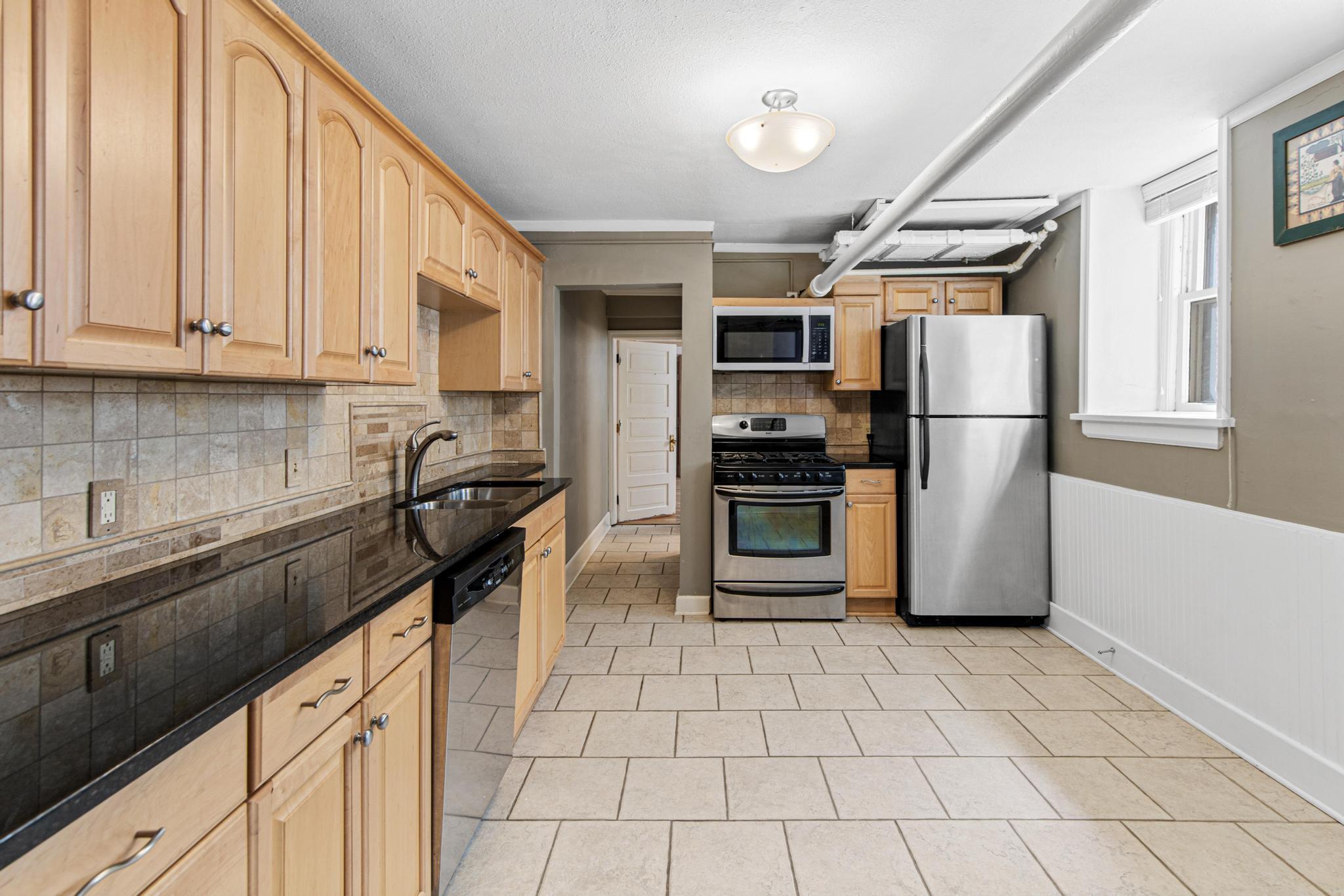 View of Residential at 2621 Humboldt Avenue #7, Minneapolis MN 55408, Minneapolis (3 of 13) - Mike Wilen | Minnesota Team Real Estate