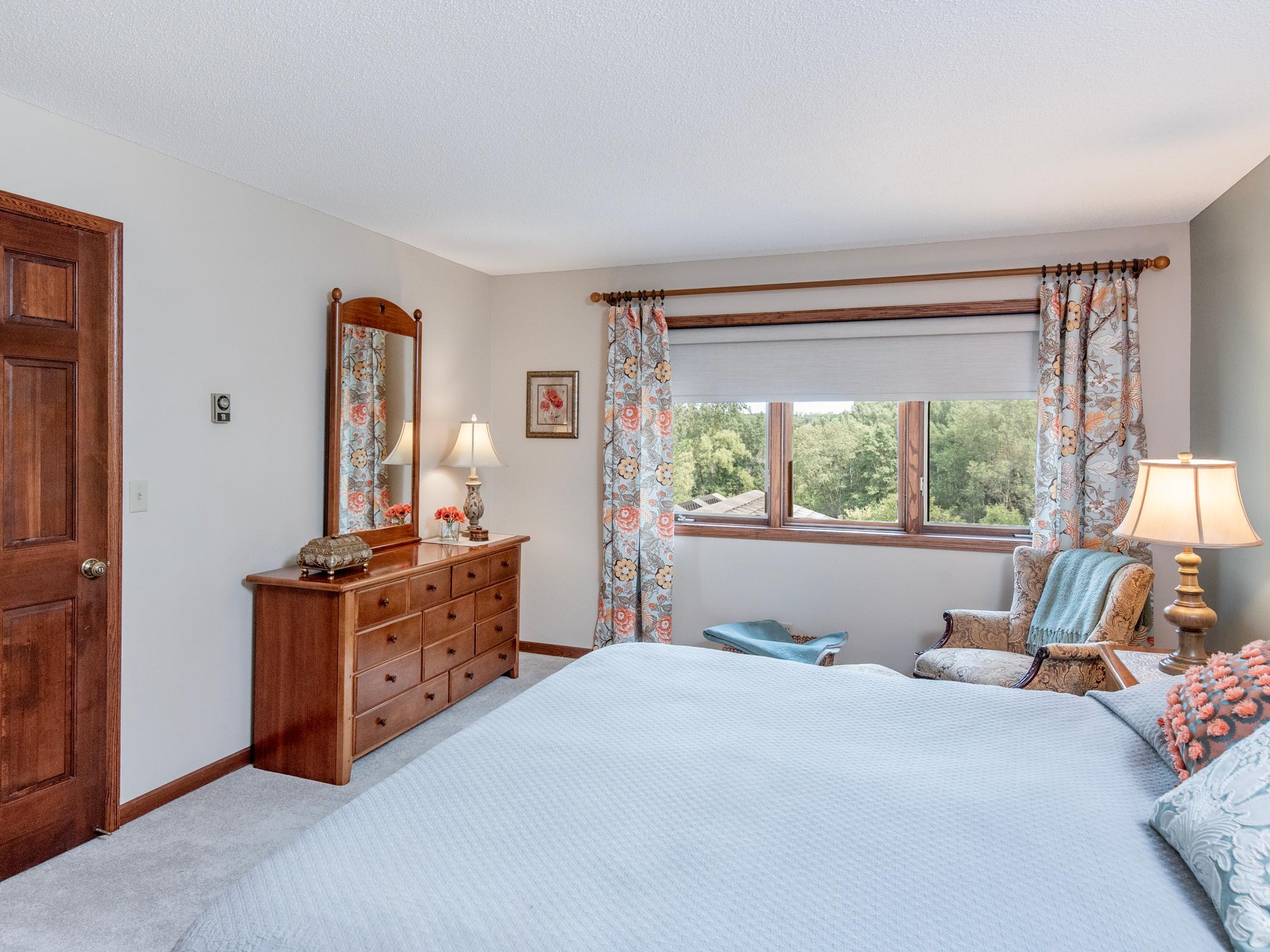 View of Residential at 6256 Lynn Way, Woodbury MN 55129, Woodbury (35 of 53) - Mike Wilen | Minnesota Team Real Estate