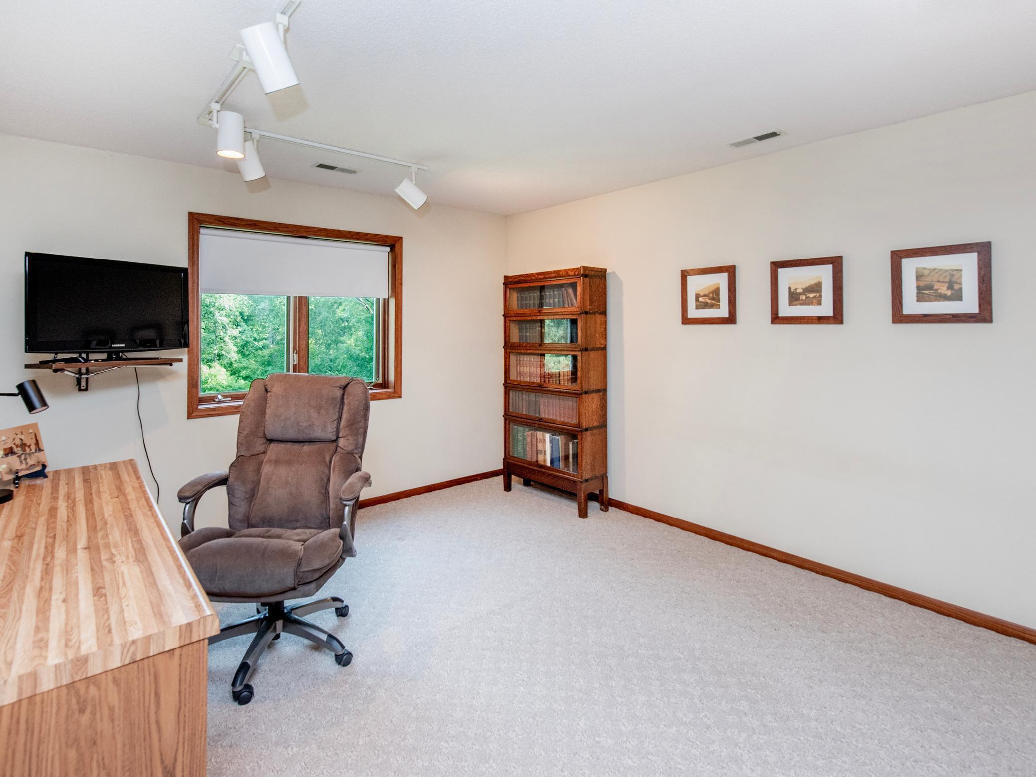 View of Residential at 6256 Lynn Way, Woodbury MN 55129, Woodbury (31 of 53) - Mike Wilen | Minnesota Team Real Estate