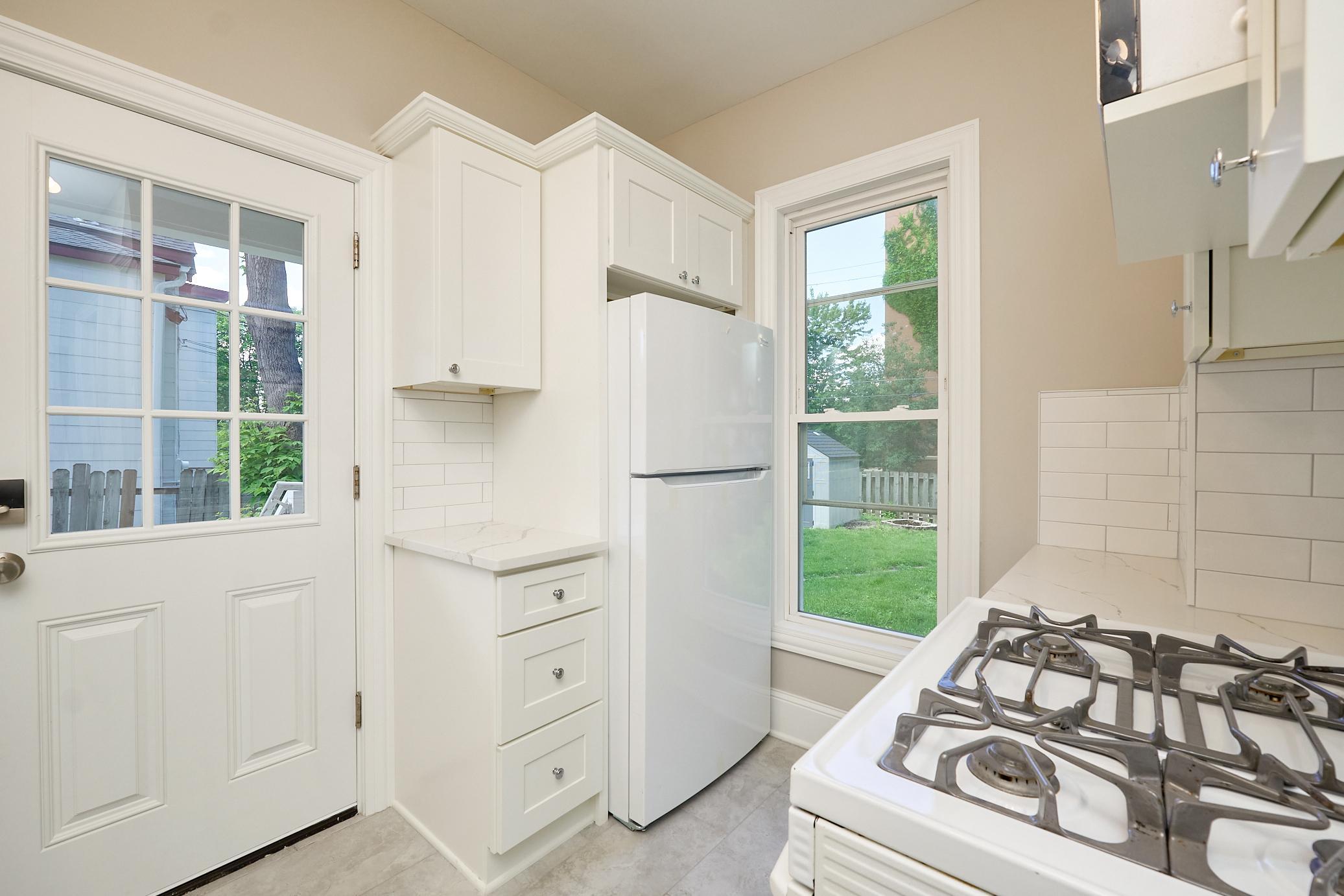 View of Residential Income at 3040 Fremont Avenue, Minneapolis MN 55408, Minneapolis (14 of 55) - Mike Wilen | Minnesota Team Real Estate