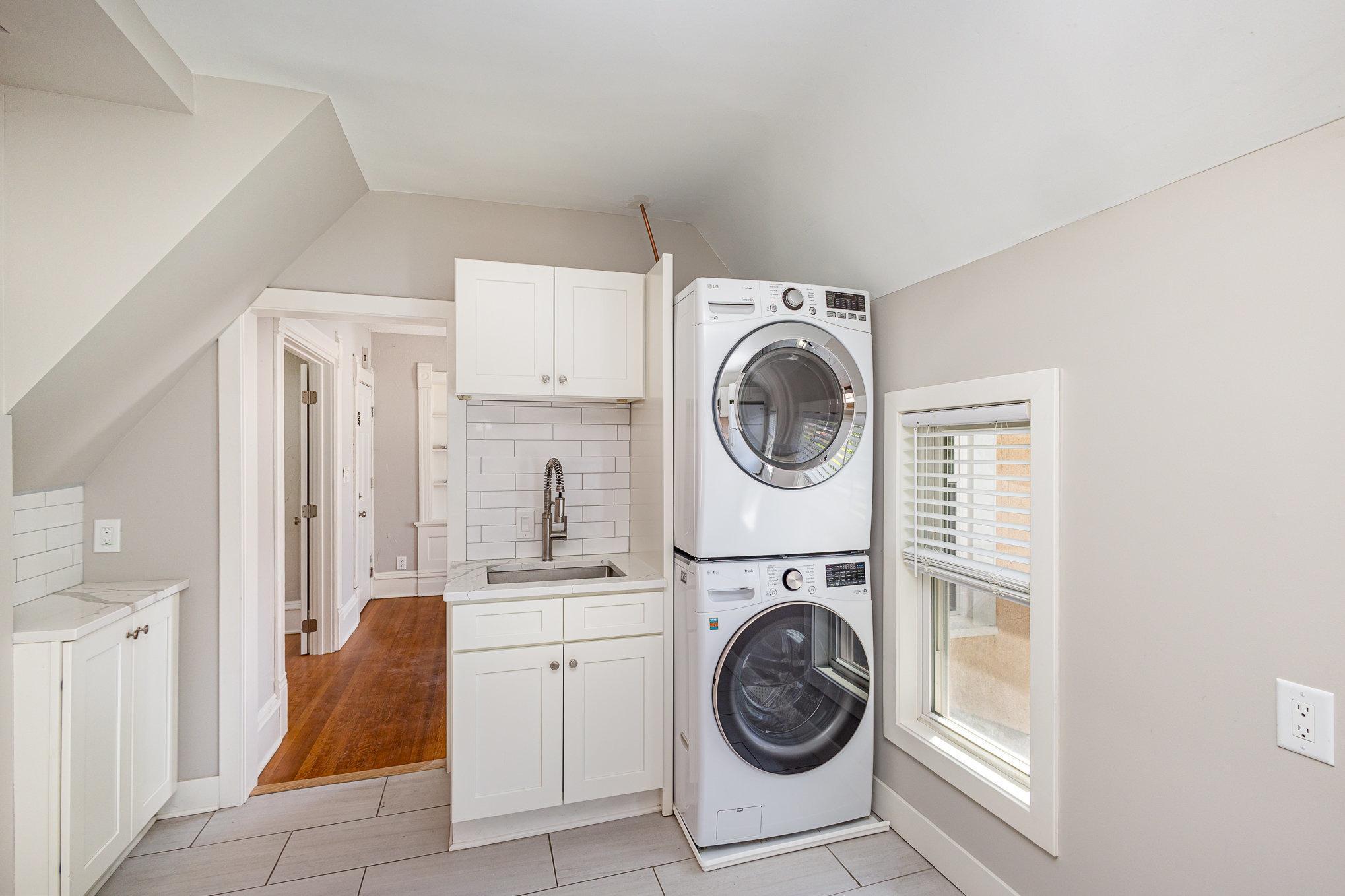 View of Residential Income at 3040 Fremont Avenue, Minneapolis MN 55408, Minneapolis (40 of 55) - Mike Wilen | Minnesota Team Real Estate