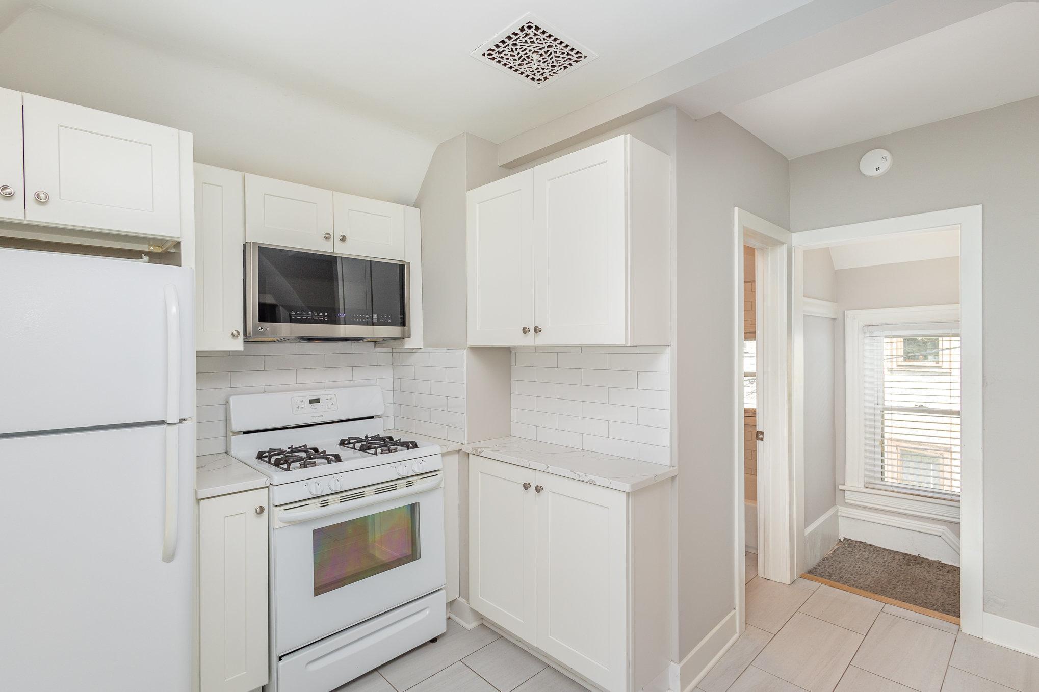 View of Residential Income at 3040 Fremont Avenue, Minneapolis MN 55408, Minneapolis (39 of 55) - Mike Wilen | Minnesota Team Real Estate